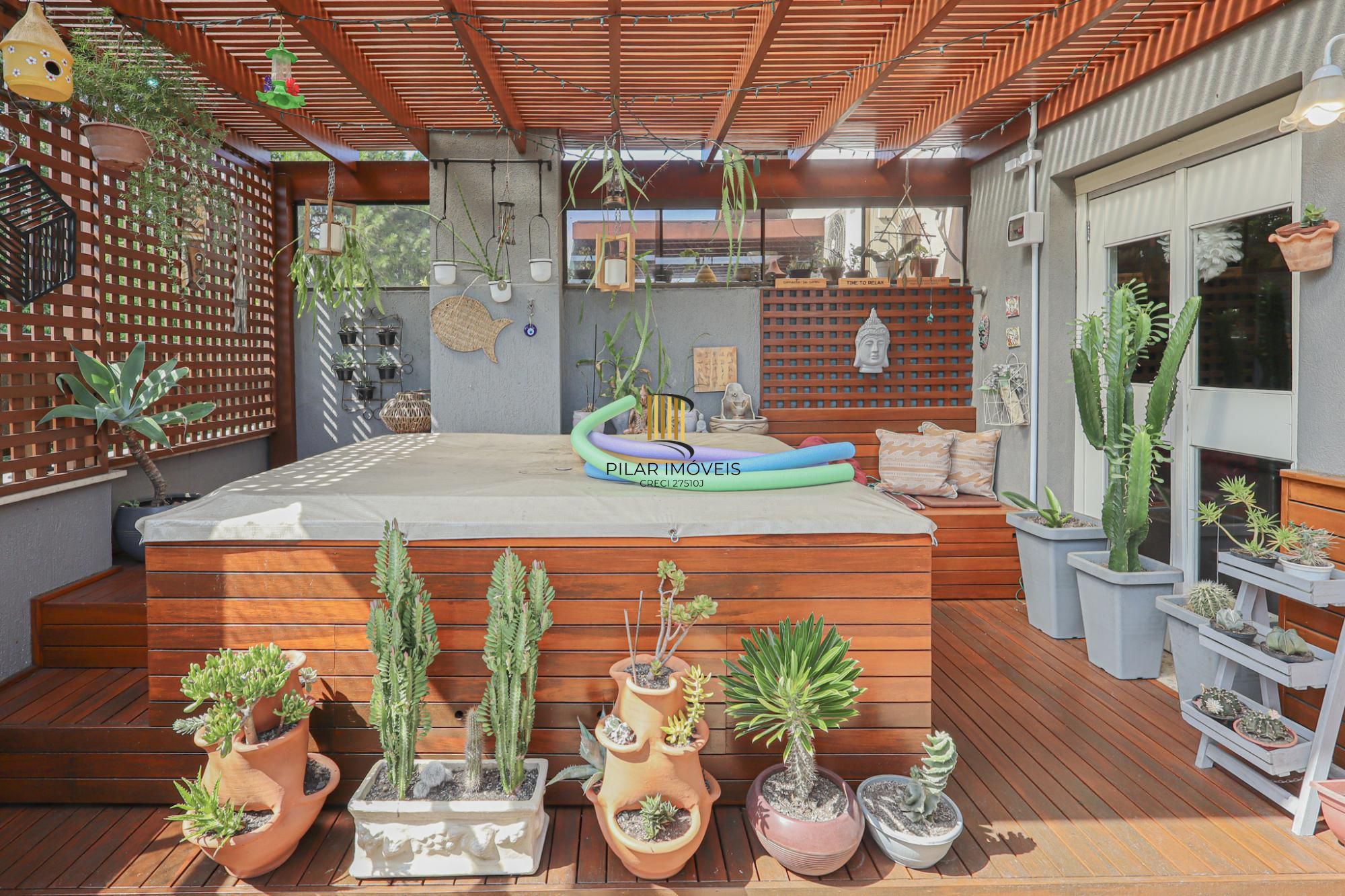 Cobertura a venda no bairro Passo D' Areia