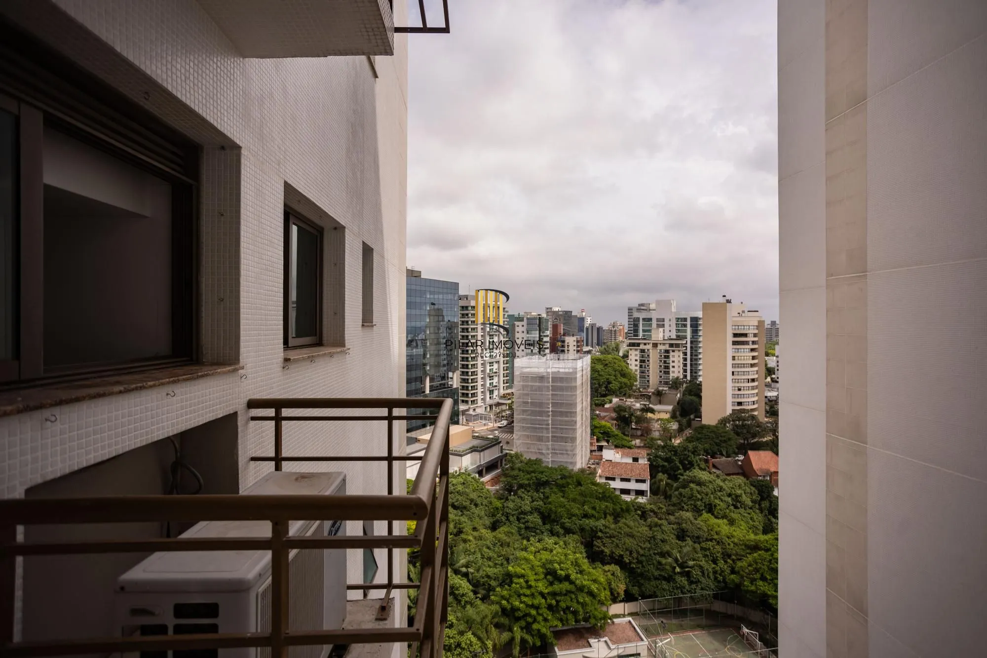 Apartamento 3 dormitórios no bairro Três Figueiras