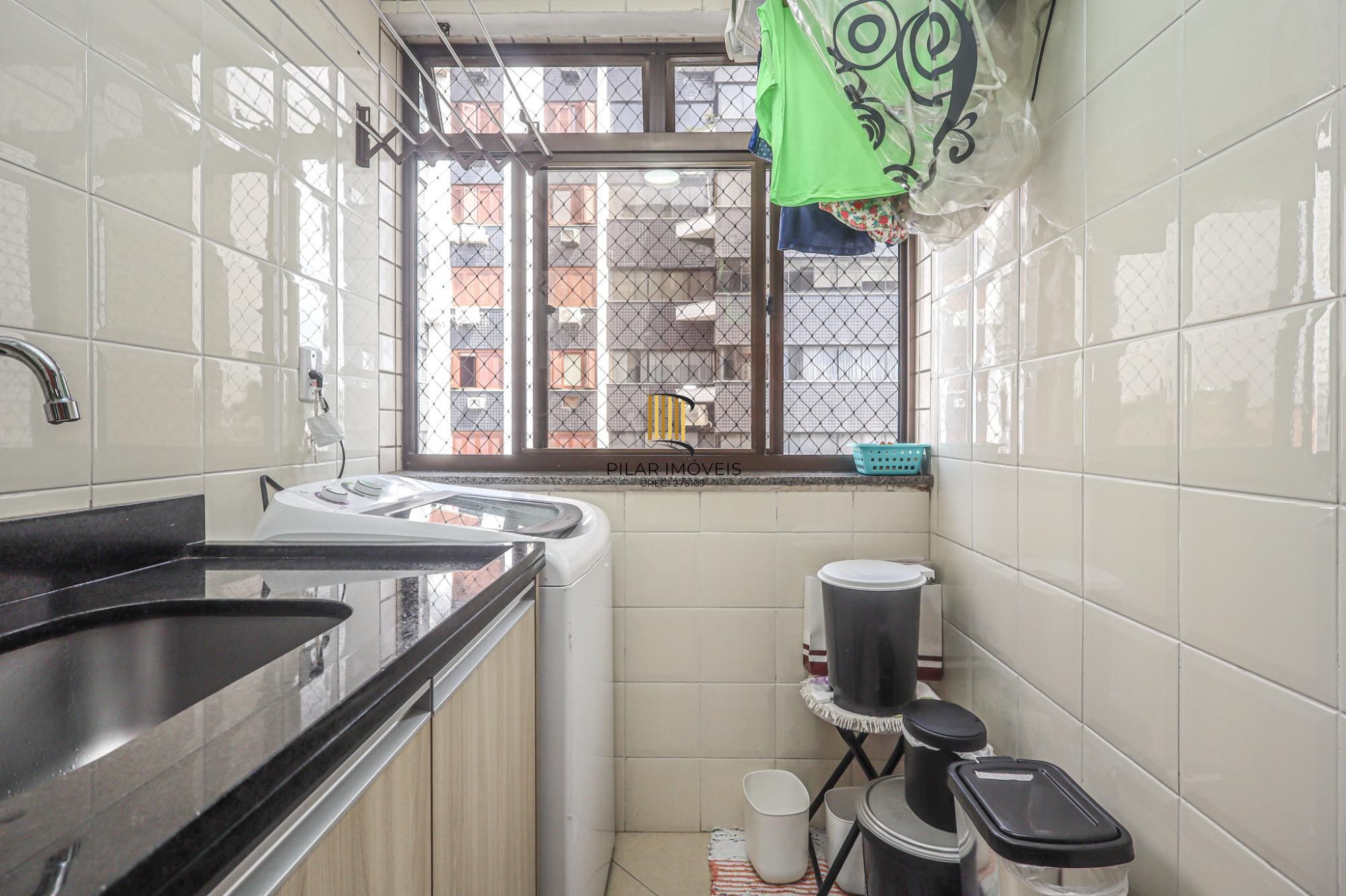 Apartamento à venda no bairro Jardim Planalto em Porto Alegre/RS