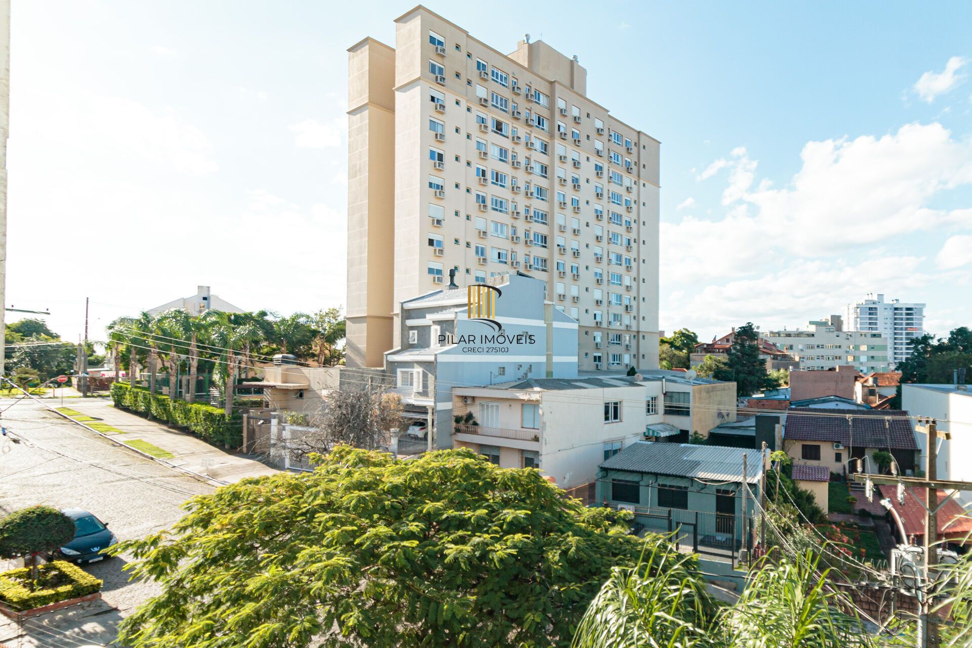 Apartamento à venda no bairro Passo da Areia em Porto Alegre/RS