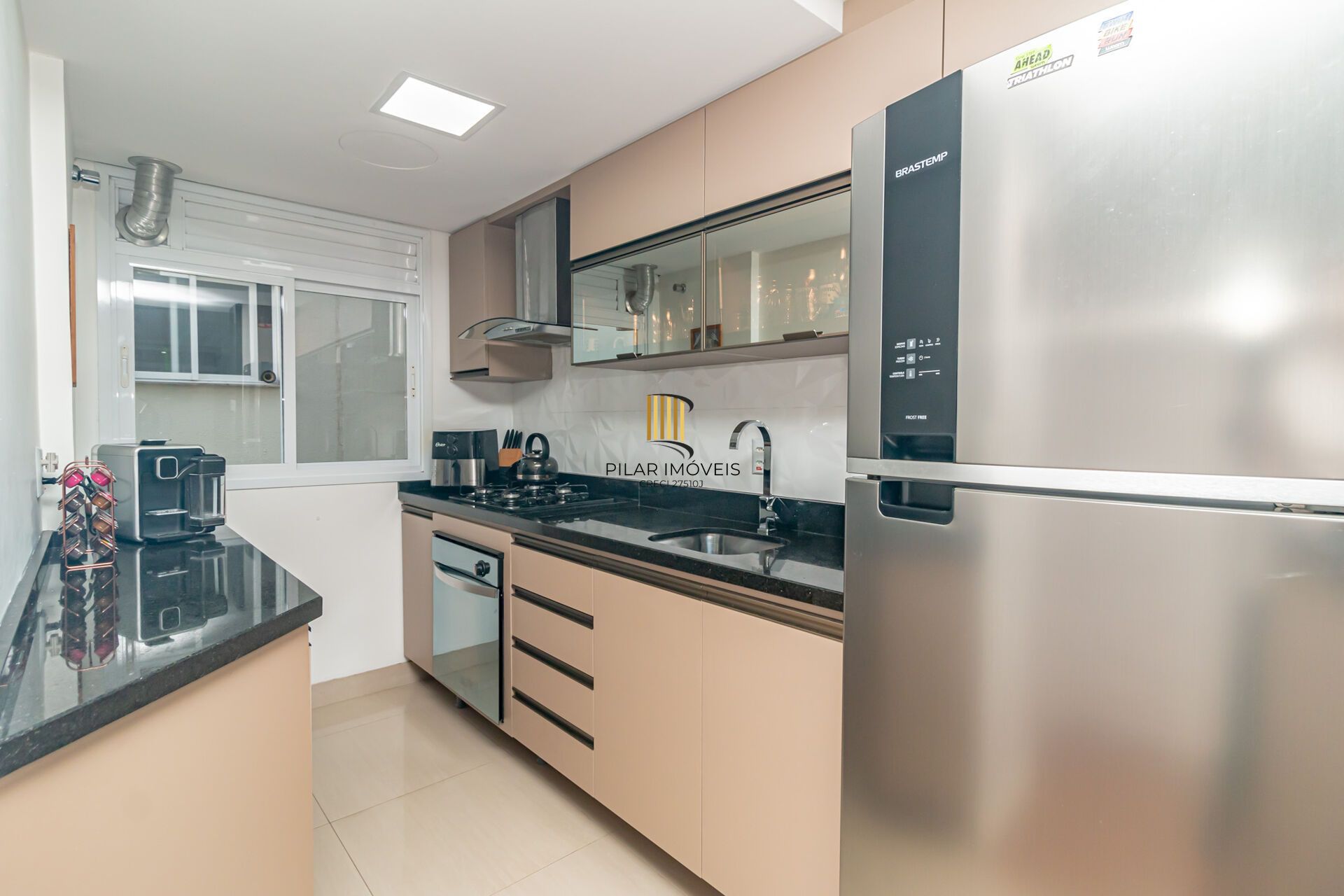 Apartamento à venda no bairro Lomba do Pinheiro em Porto Alegre/RS