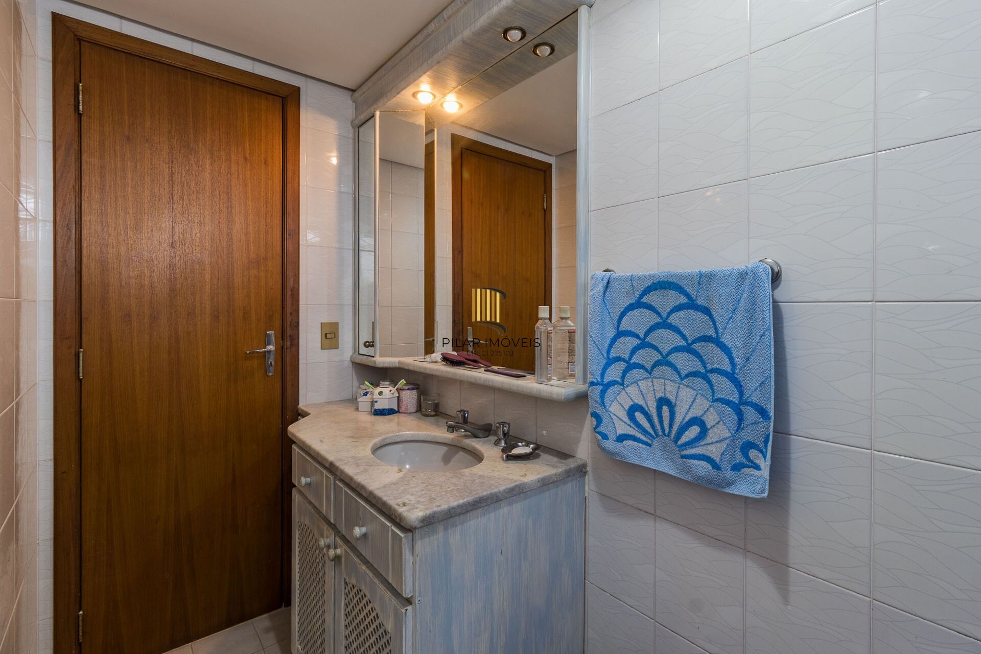 Apartamento à venda no bairro Jardim Lindóia em Porto Alegre/RS