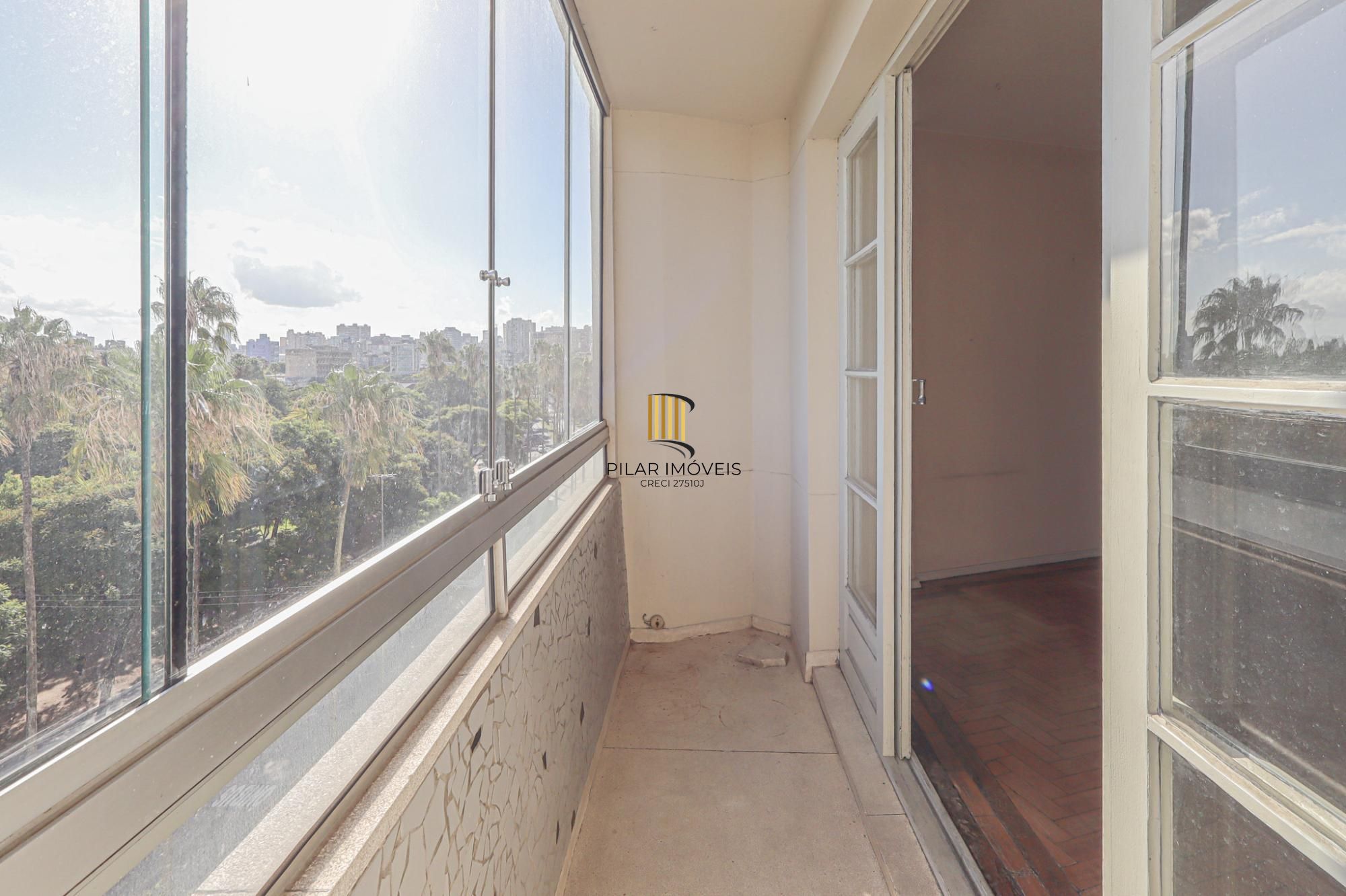 Apartamento a venda no bairro Bom Fim