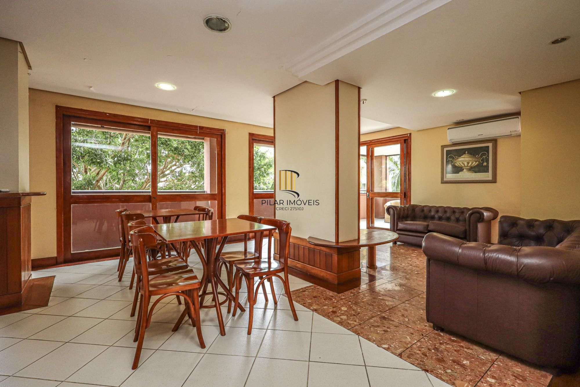 Apartamento à venda no bairro Chácara das Pedras em Porto Alegre/RS