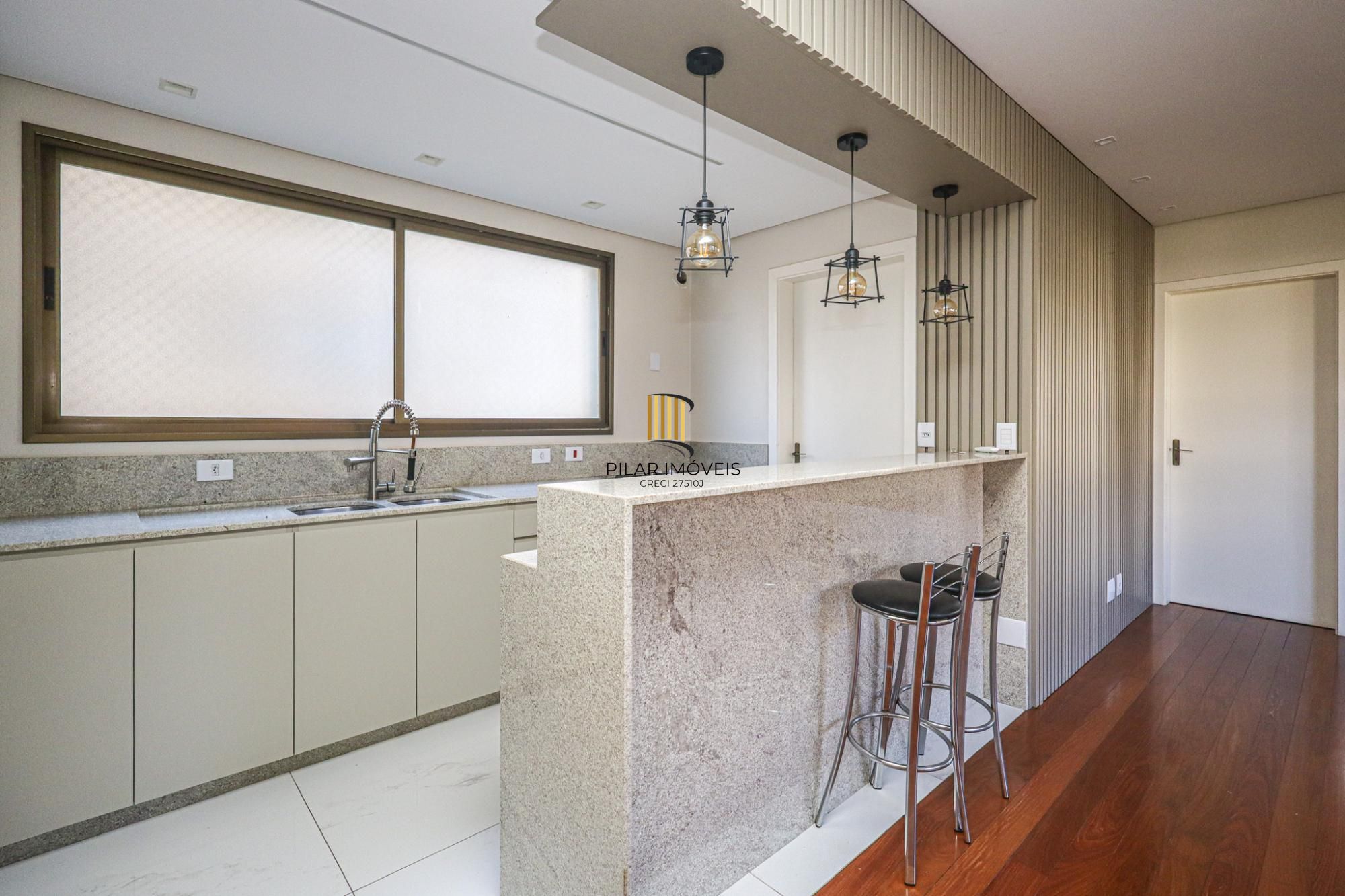 Apartamento a venda no bairro Petrópolis