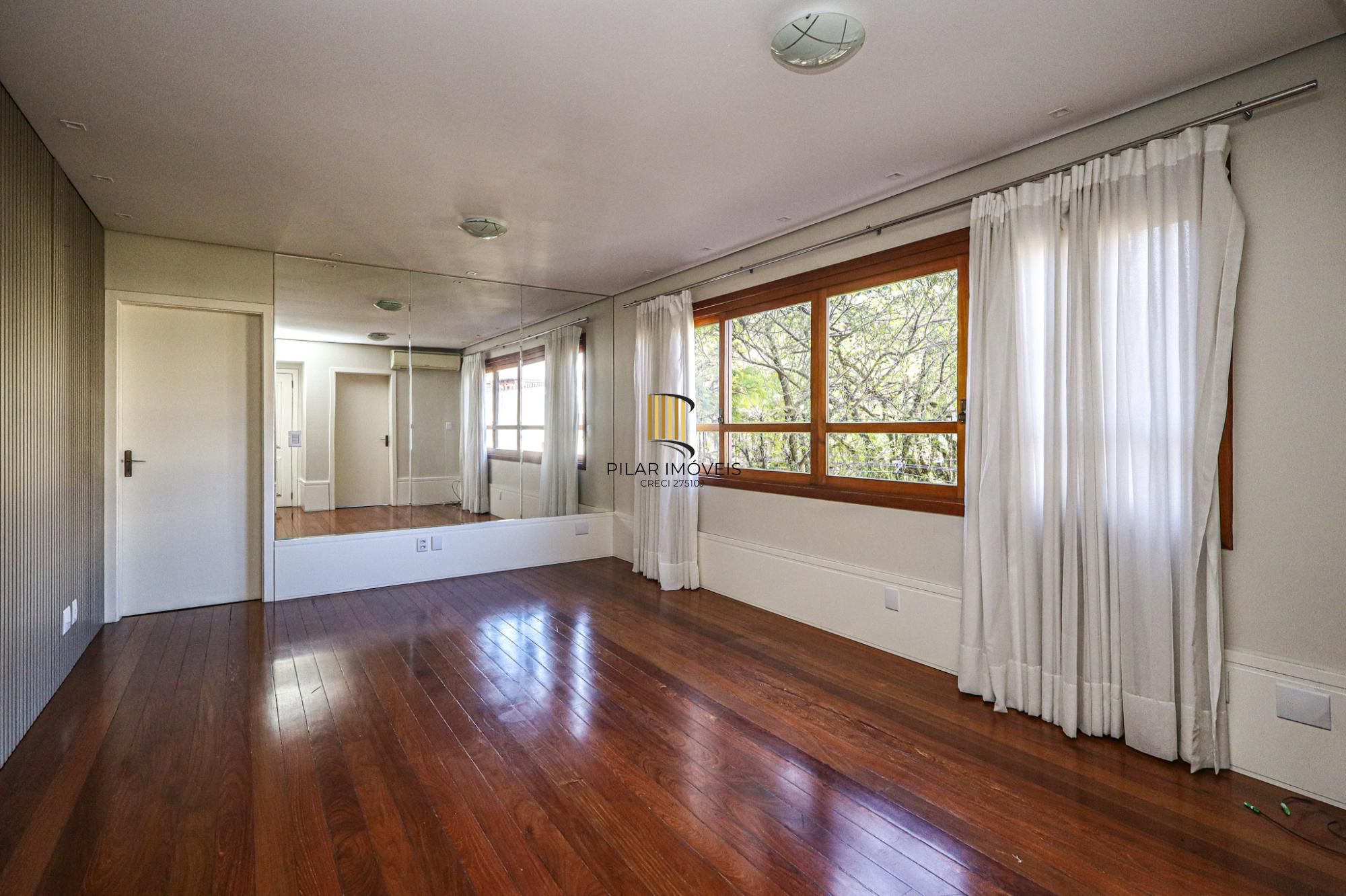 Apartamento a venda no bairro Petrópolis