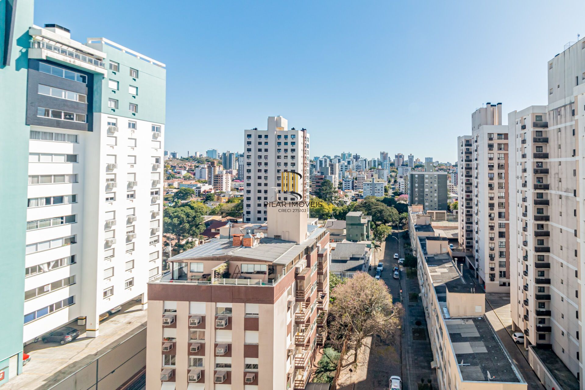 Apartamento à venda no bairro Passo D'areia em Porto Alegre/RS