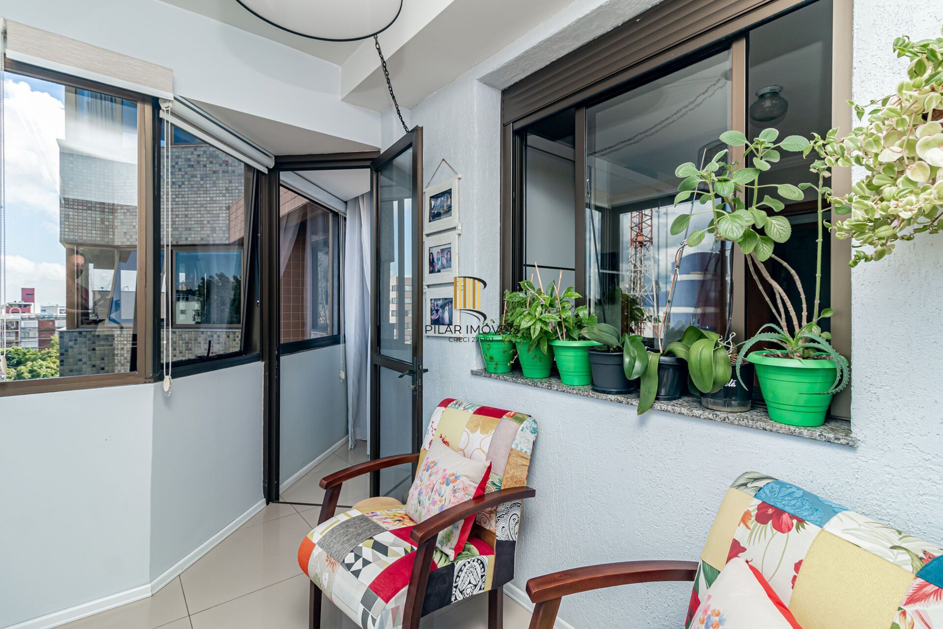 Apartamento à venda no bairro Passo D'areia em Porto Alegre/RS