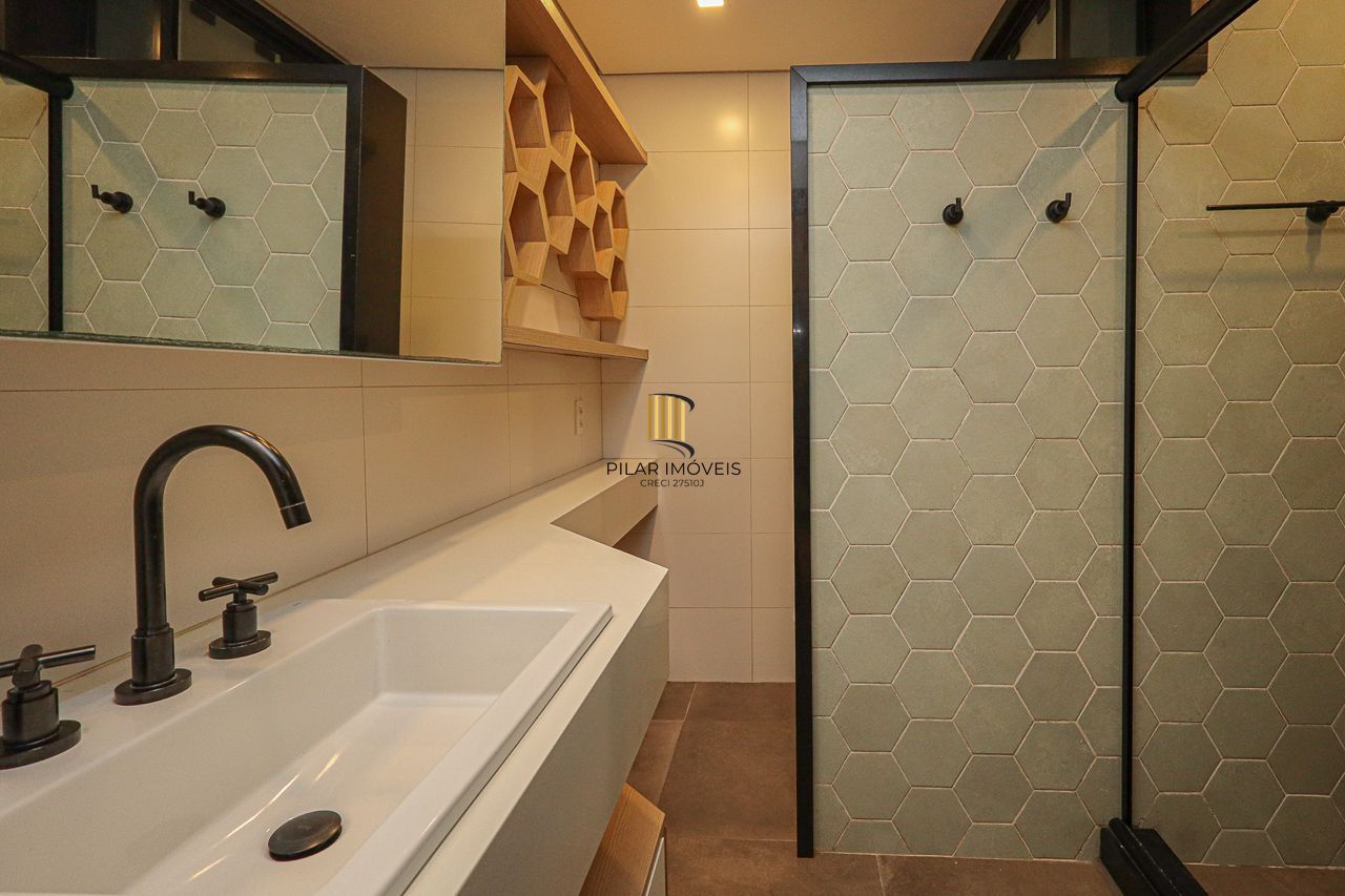 Apartamento a venda no bairro Bom fim