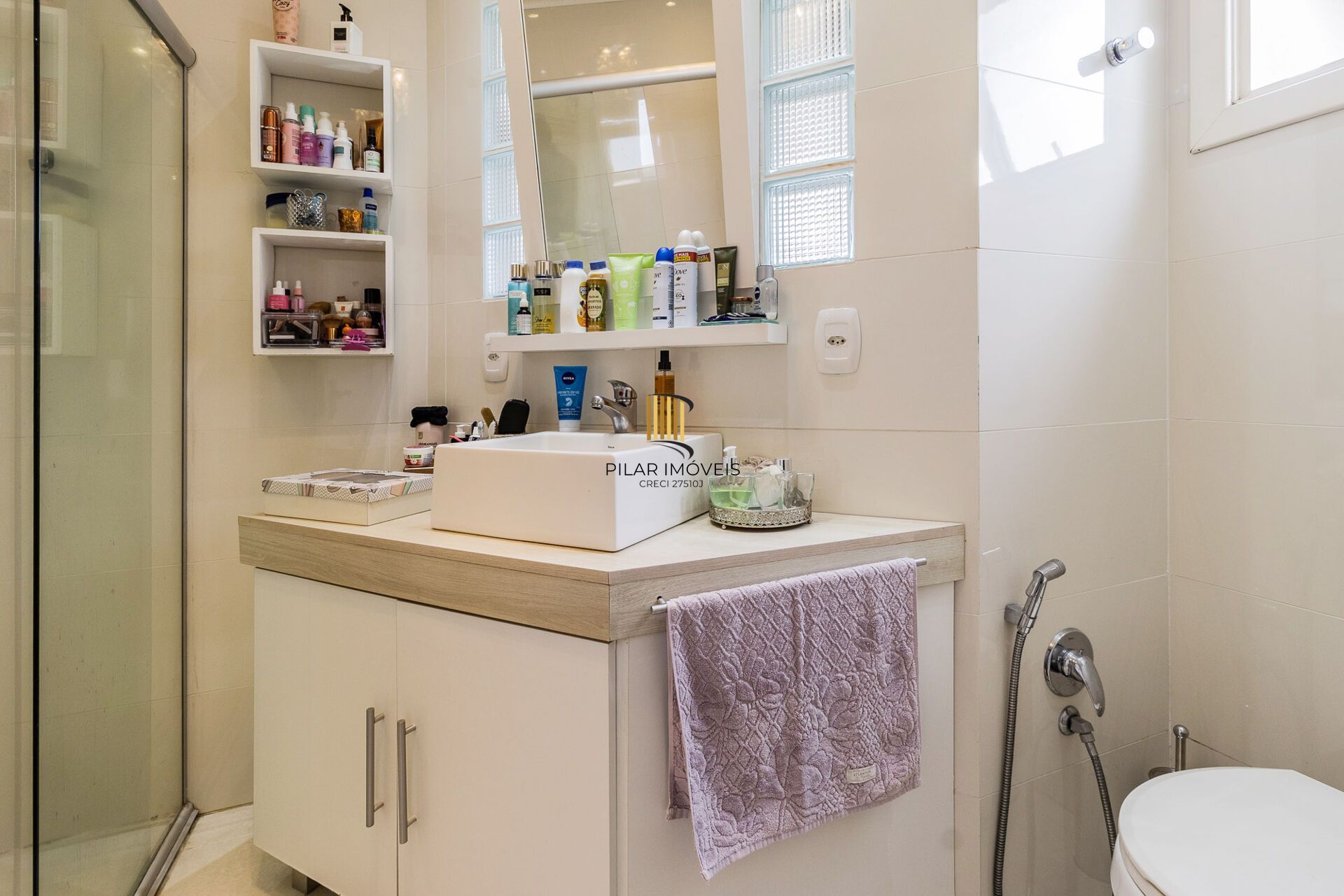 Apartamento à venda no bairro Jardim Lindóia em Porto Alegre/RS