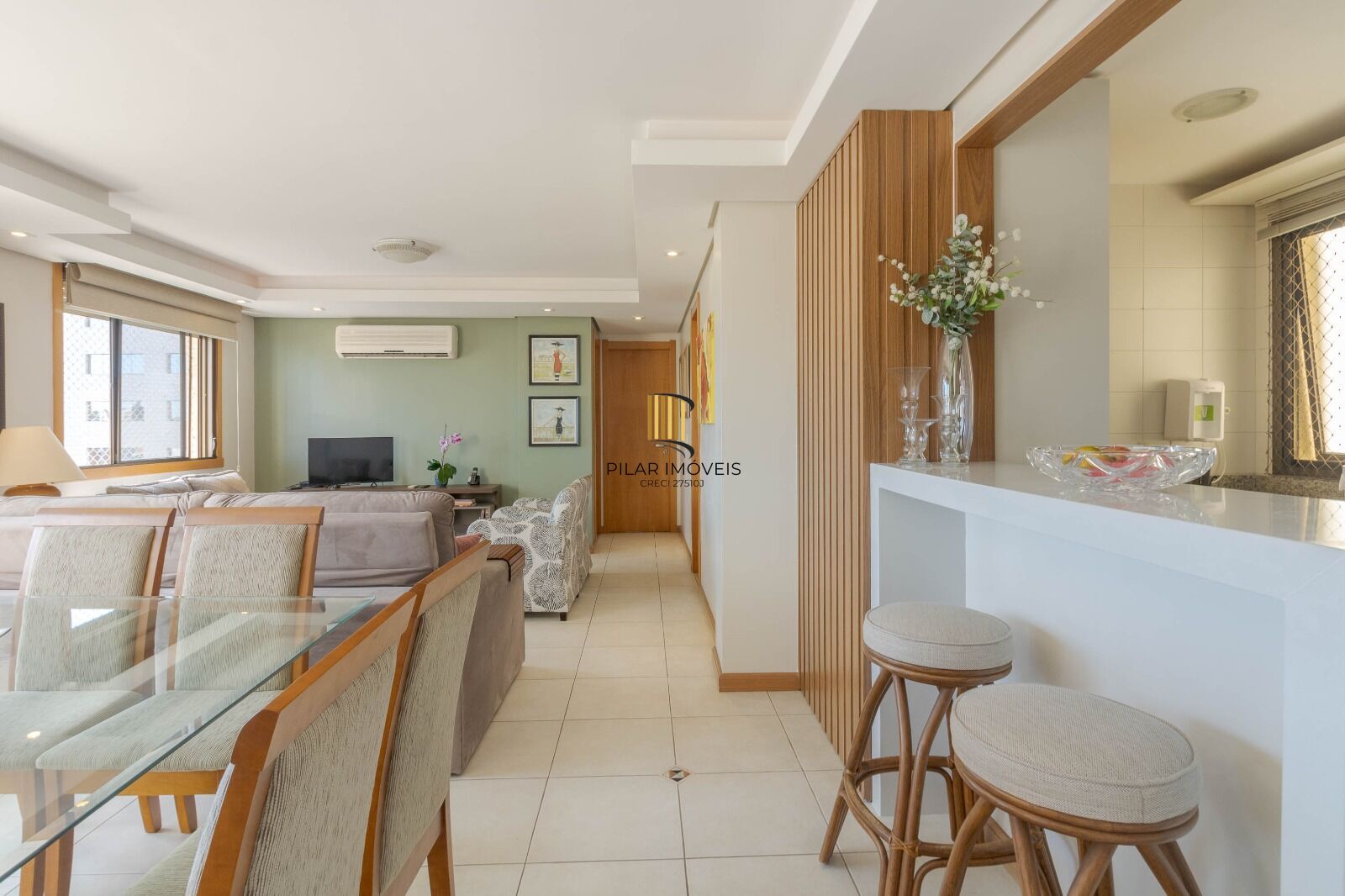 Apartamento à venda no bairro Passo D'areia em Porto Alegre/RS
