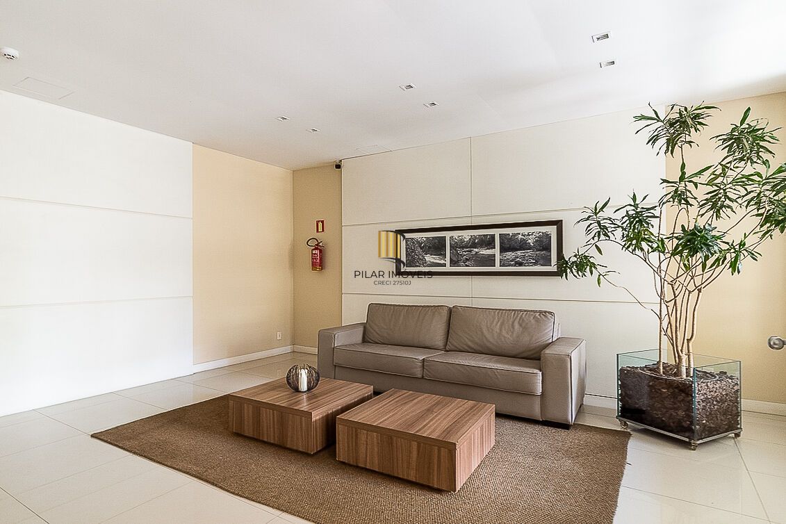 Apartamento à venda no bairro Passo D'areia em Porto Alegre/RS