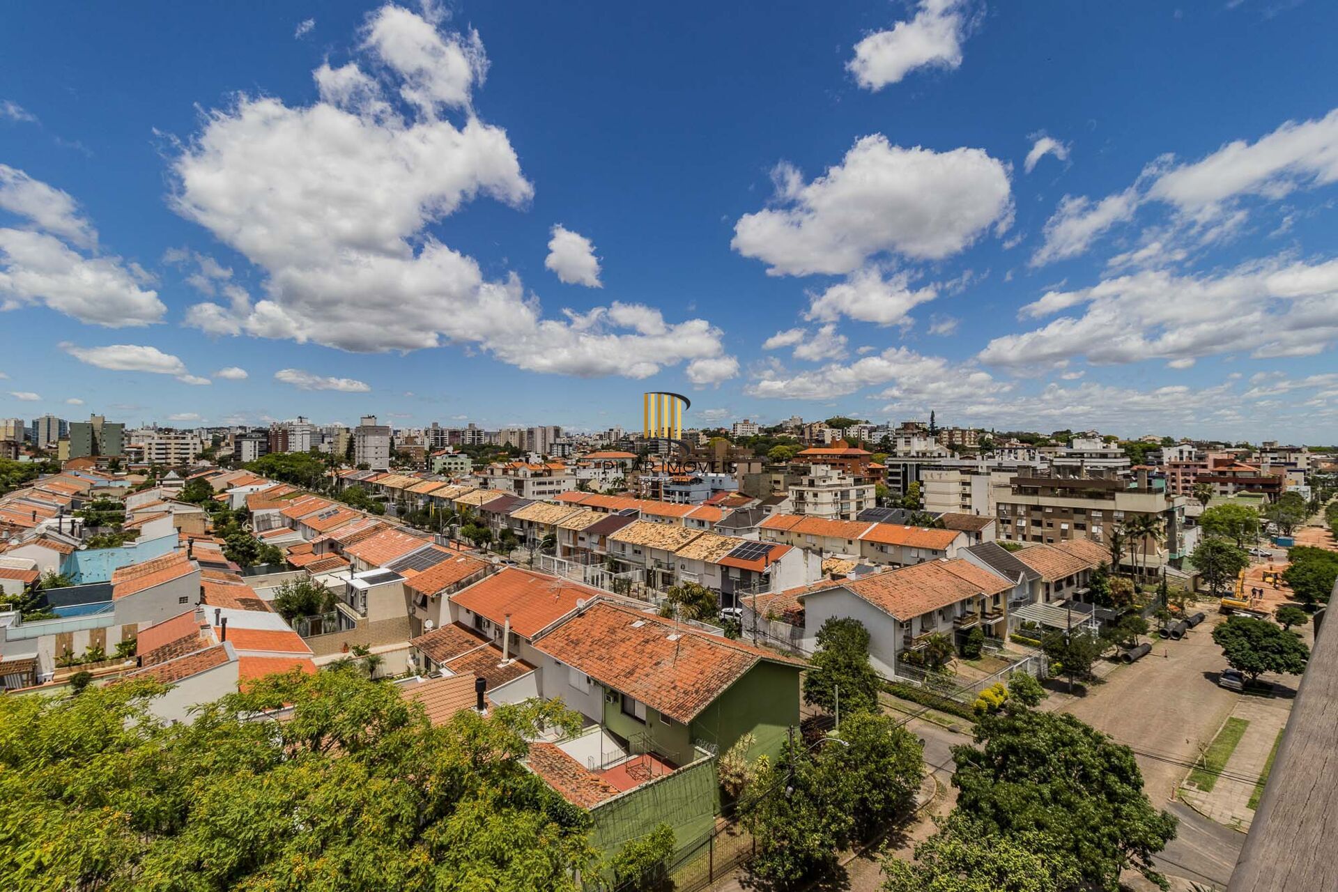 Apartamento à venda no bairro Jardim Lindóia em Porto Alegre/RS