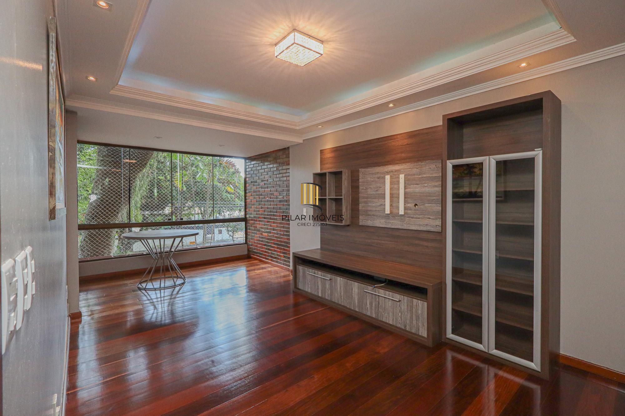 Apartamento à venda no bairro Petrópolis