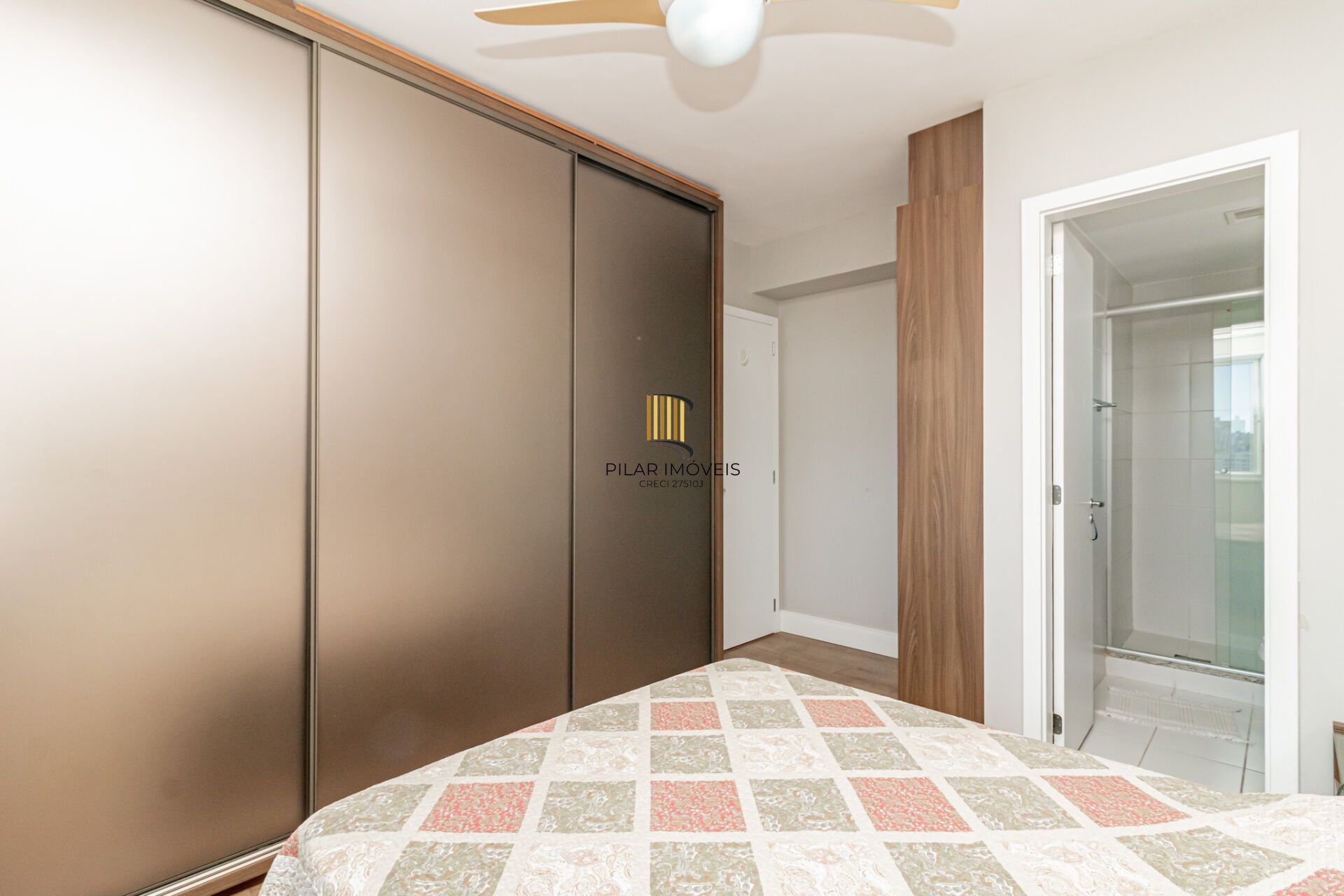 Apartamento à venda no bairro Passo D'areia em Porto Alegre/RS