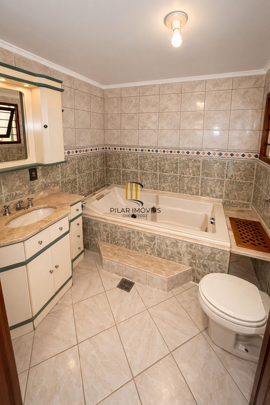 Predio Residencial e Comercial à Venda em Sant´Ana do Livramento.