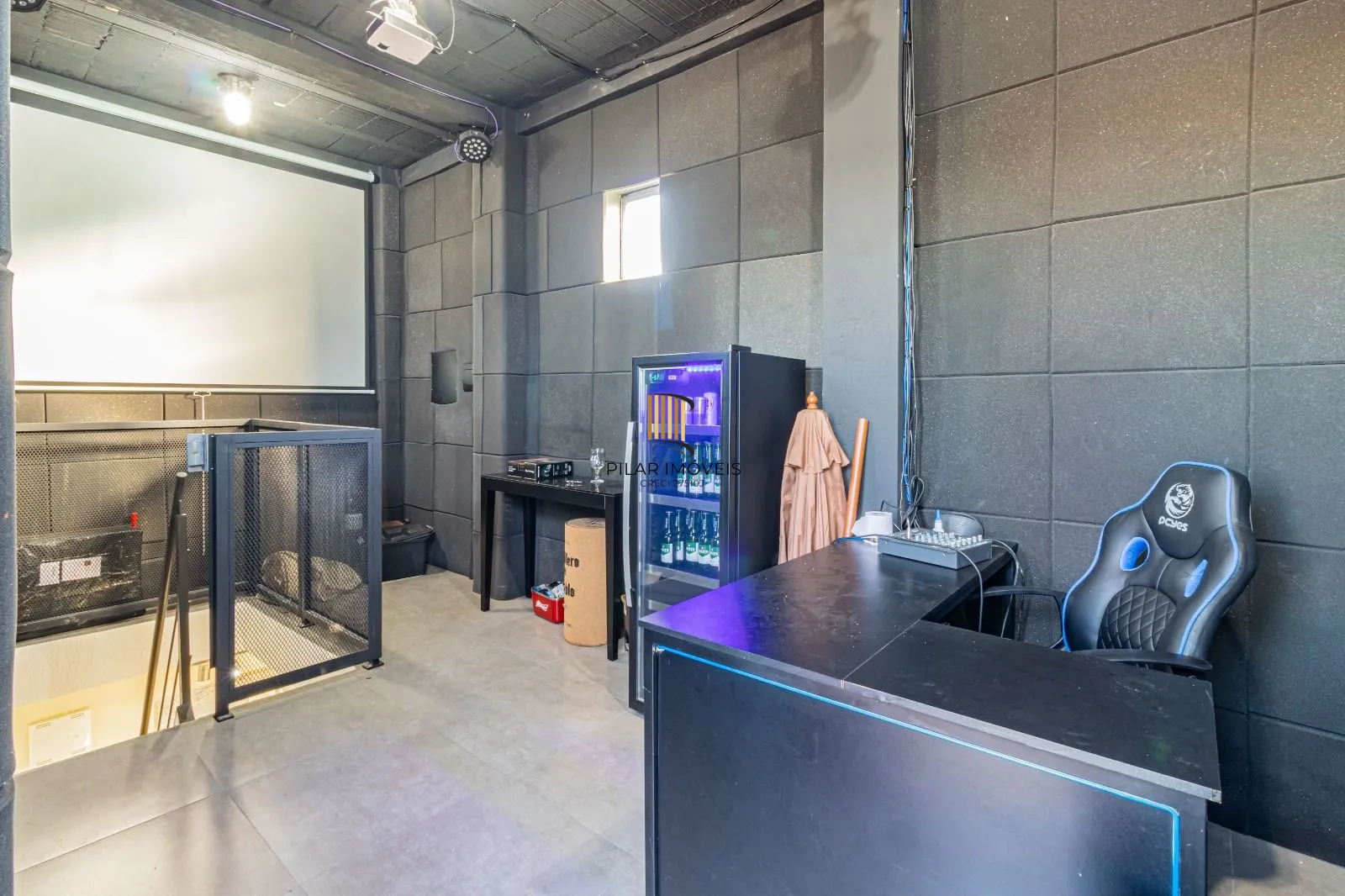 Oportunidade Única! Prédio Comercial em Localização Privilegiada em Porto Alegre