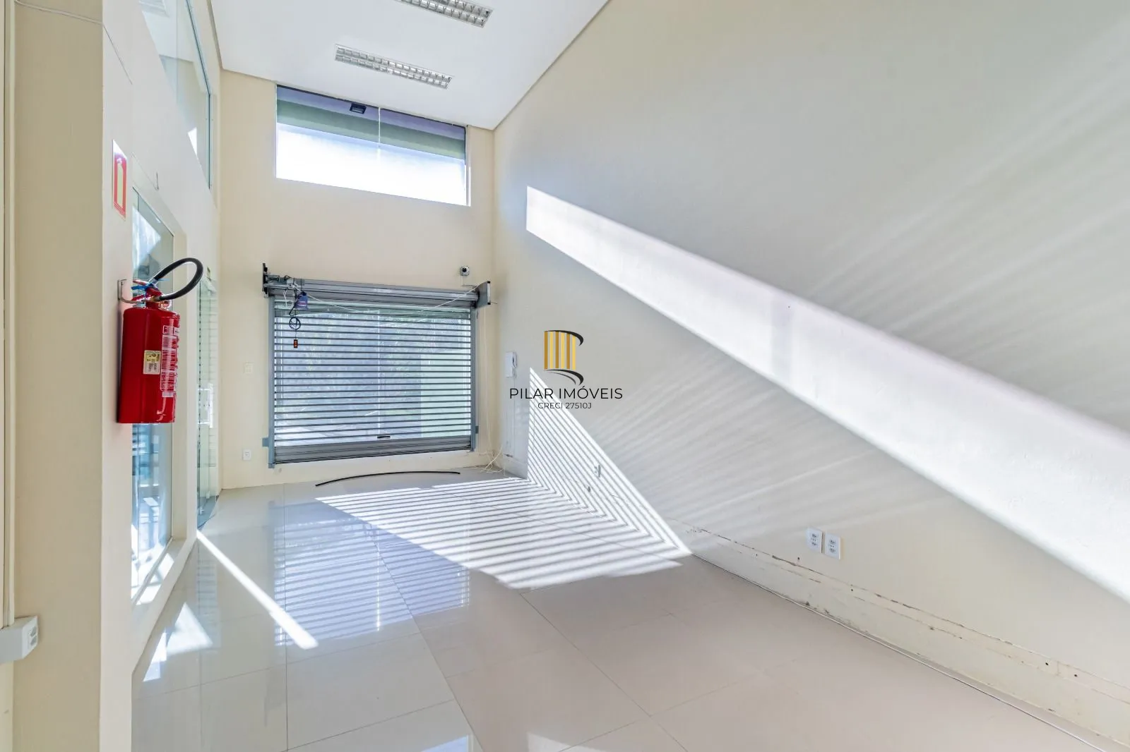 Oportunidade Única! Prédio Comercial em Localização Privilegiada em Porto Alegre