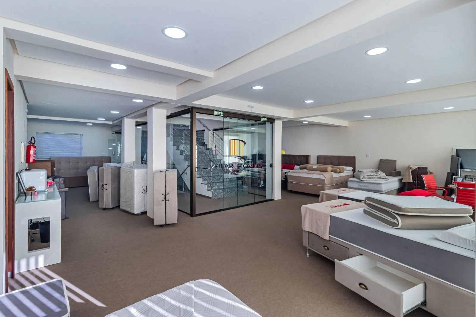 Oportunidade Única! Prédio Comercial em Localização Privilegiada em Porto Alegre