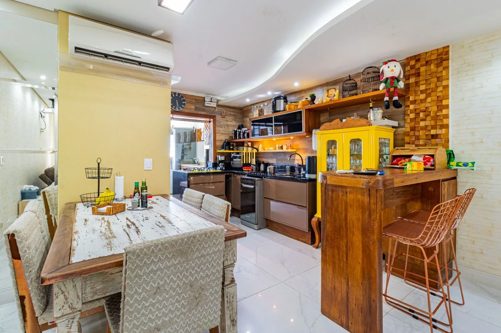 Oportunidade Única! Prédio Comercial em Localização Privilegiada em Porto Alegre