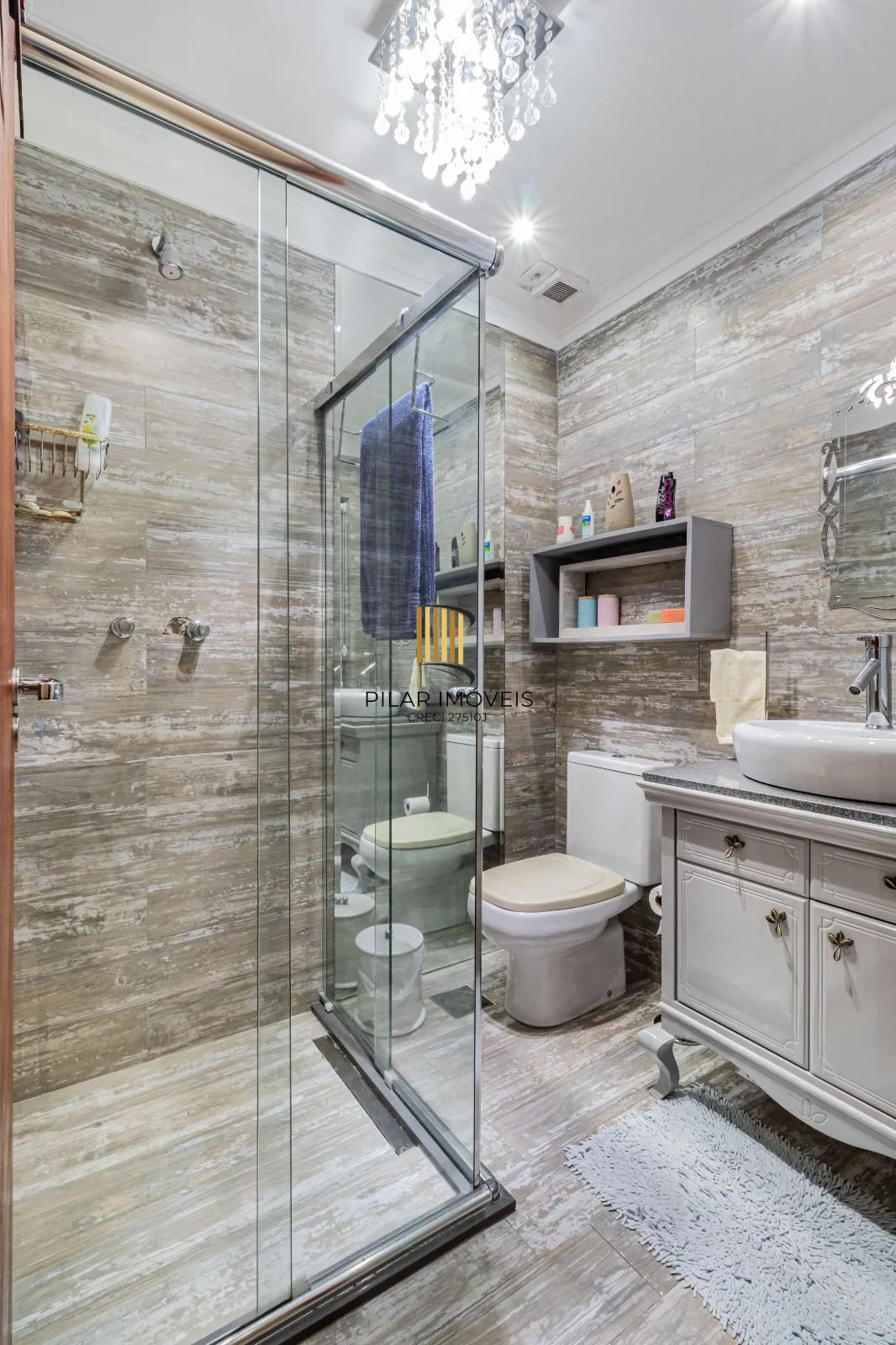 Oportunidade Única! Prédio Comercial em Localização Privilegiada em Porto Alegre