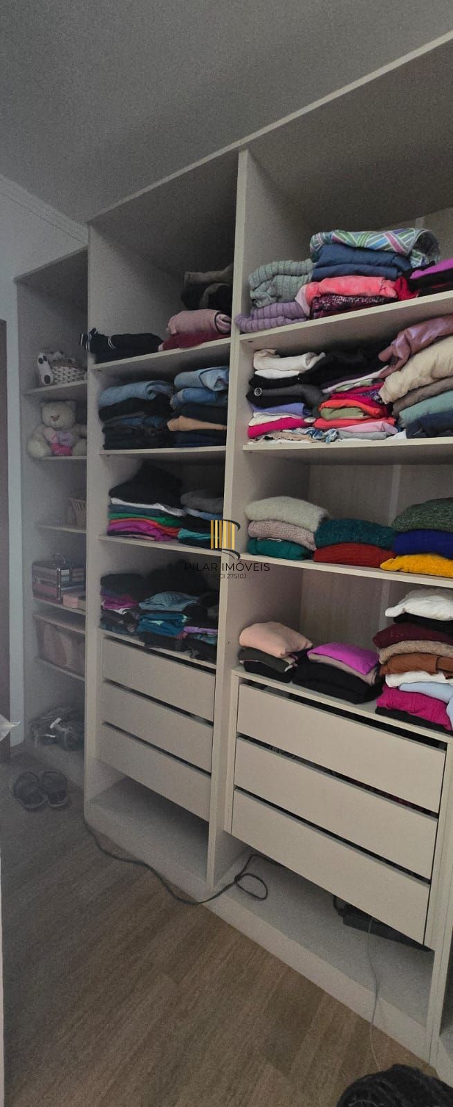 Excelente casa alto padrão, mobiliada no bairro Igara em Canoas.