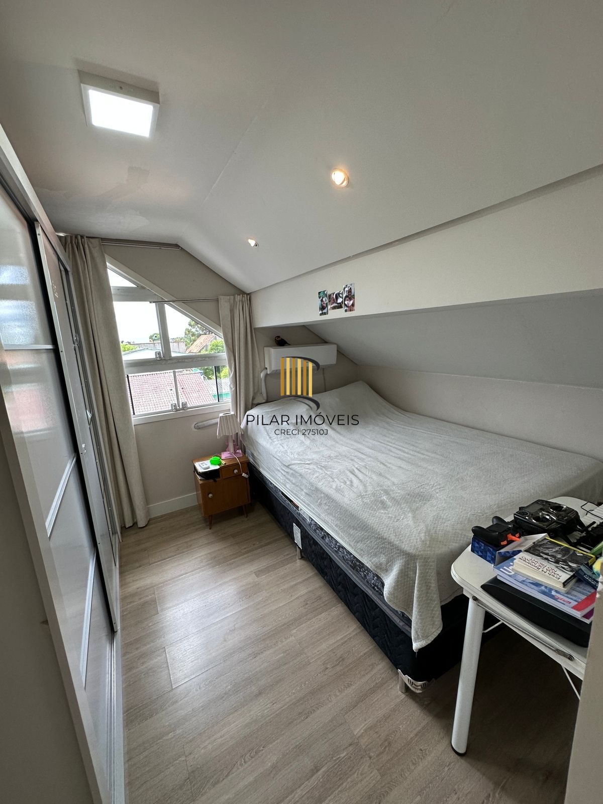 Casa 4 dormitórios no bairro Niterói