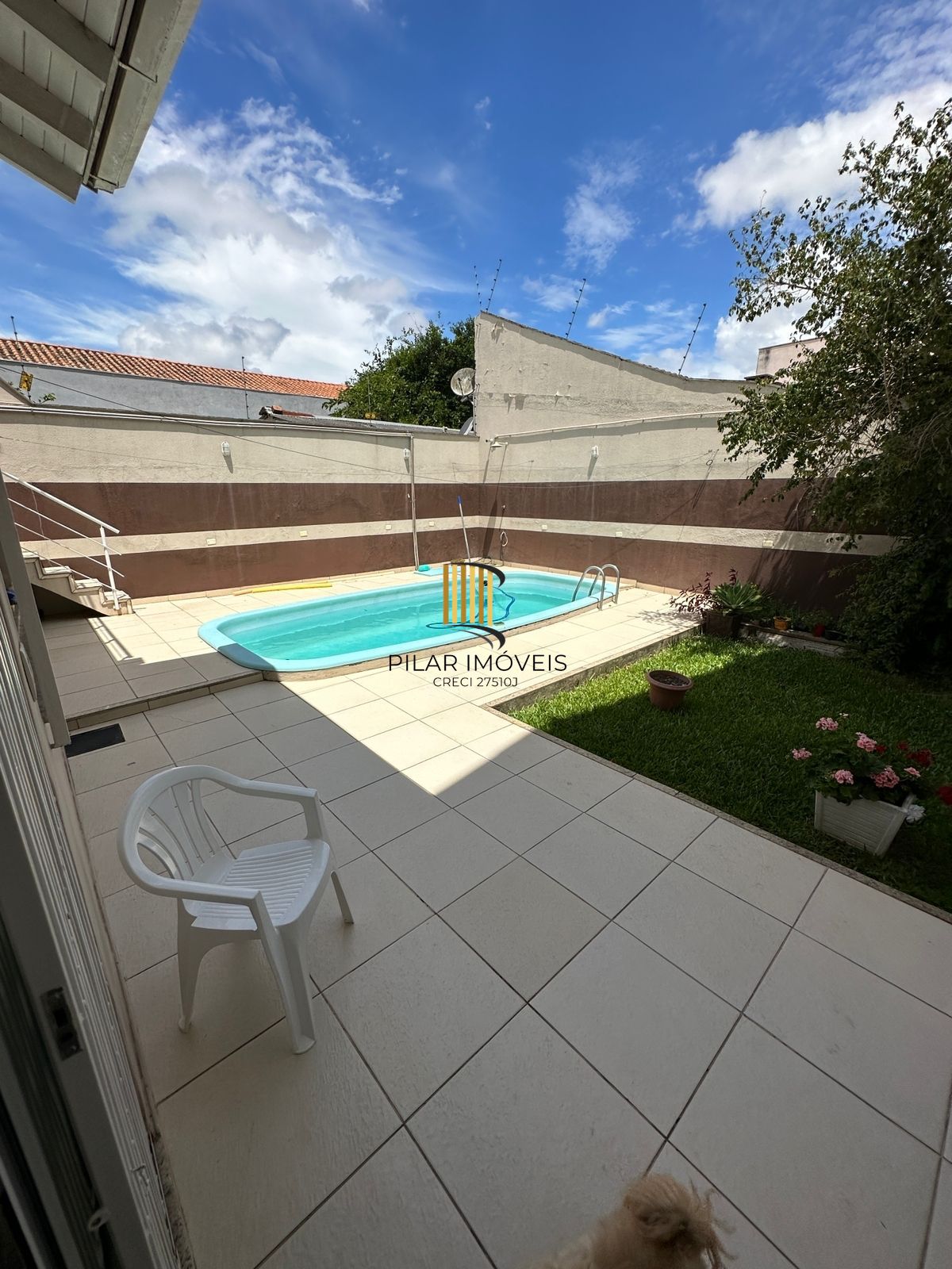 Casa 4 dormitórios no bairro Niterói