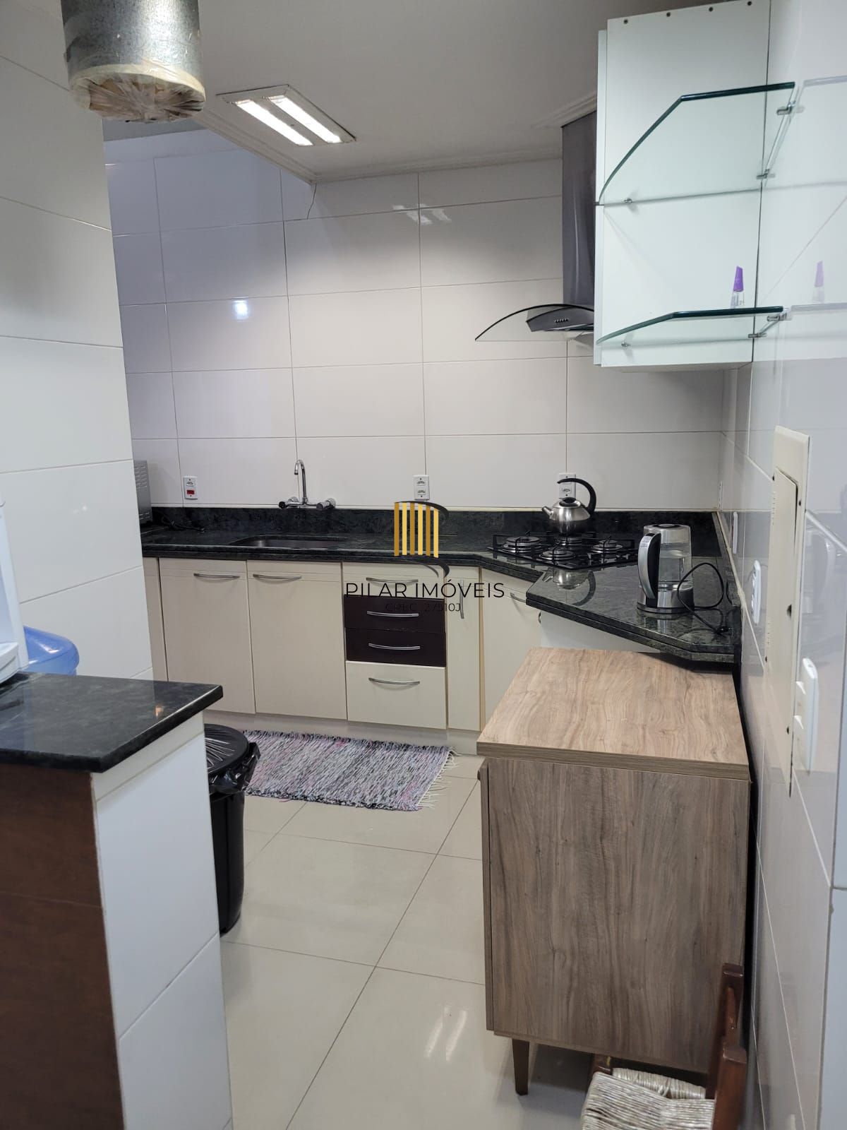 Casa 4 dormitórios no bairro Niterói