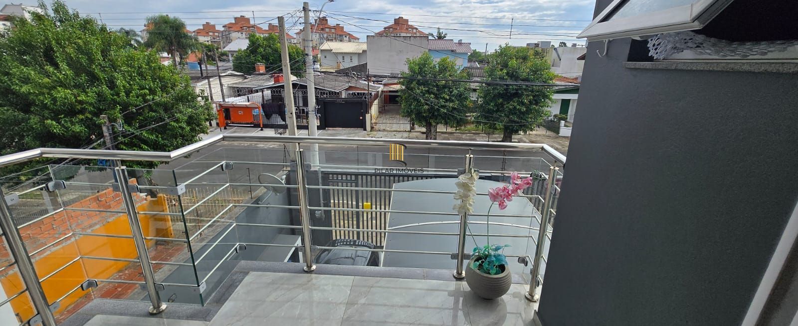 Excelente casa alto padrão, mobiliada no bairro Igara em Canoas.