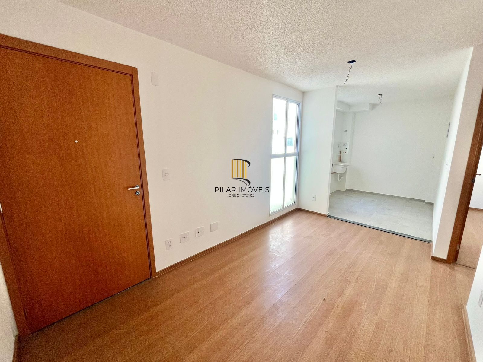 Apartamento 2 dormitórios no bairro Cecília