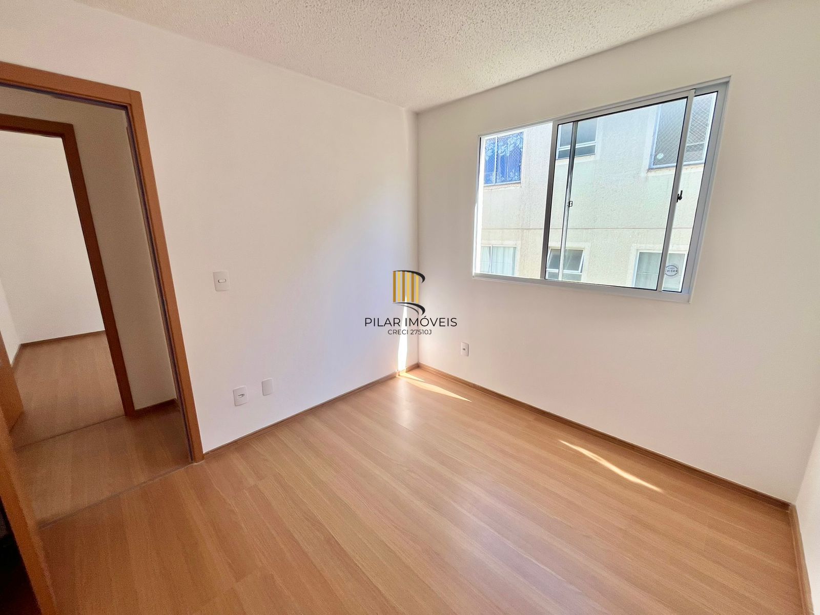 Apartamento 2 dormitórios no bairro Cecília