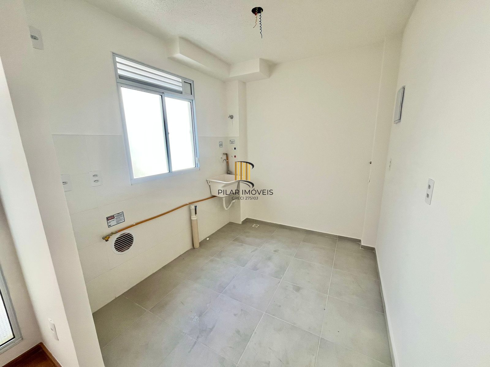Apartamento 2 dormitórios no bairro Cecília