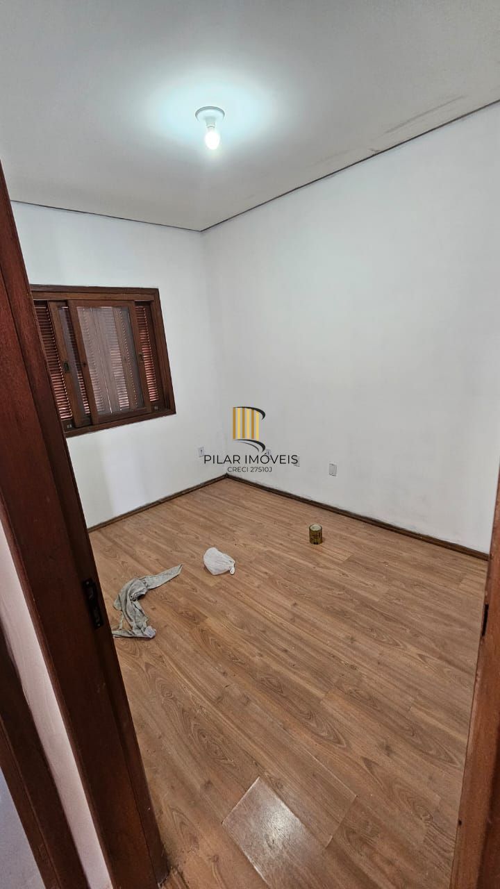 Casa 2 dormitórios no bairro Parque Granja Esperança