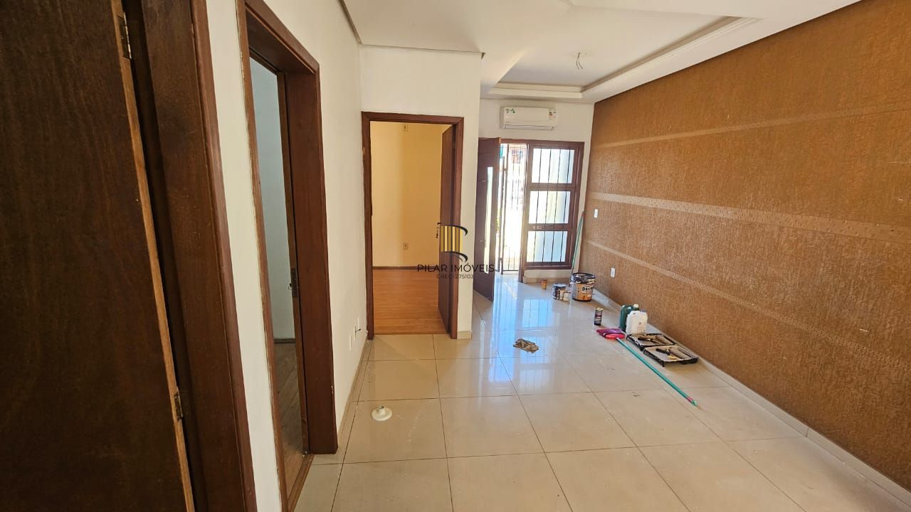 Casa 2 dormitórios no bairro Parque Granja Esperança