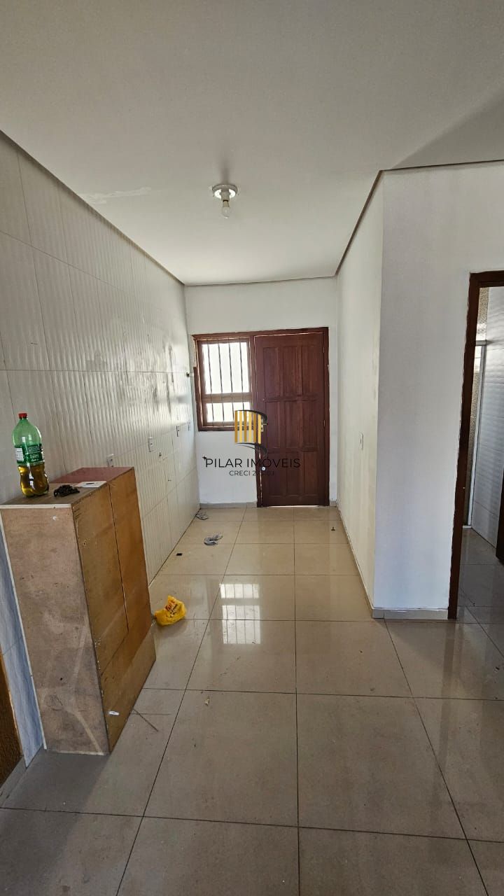 Casa 2 dormitórios no bairro Parque Granja Esperança