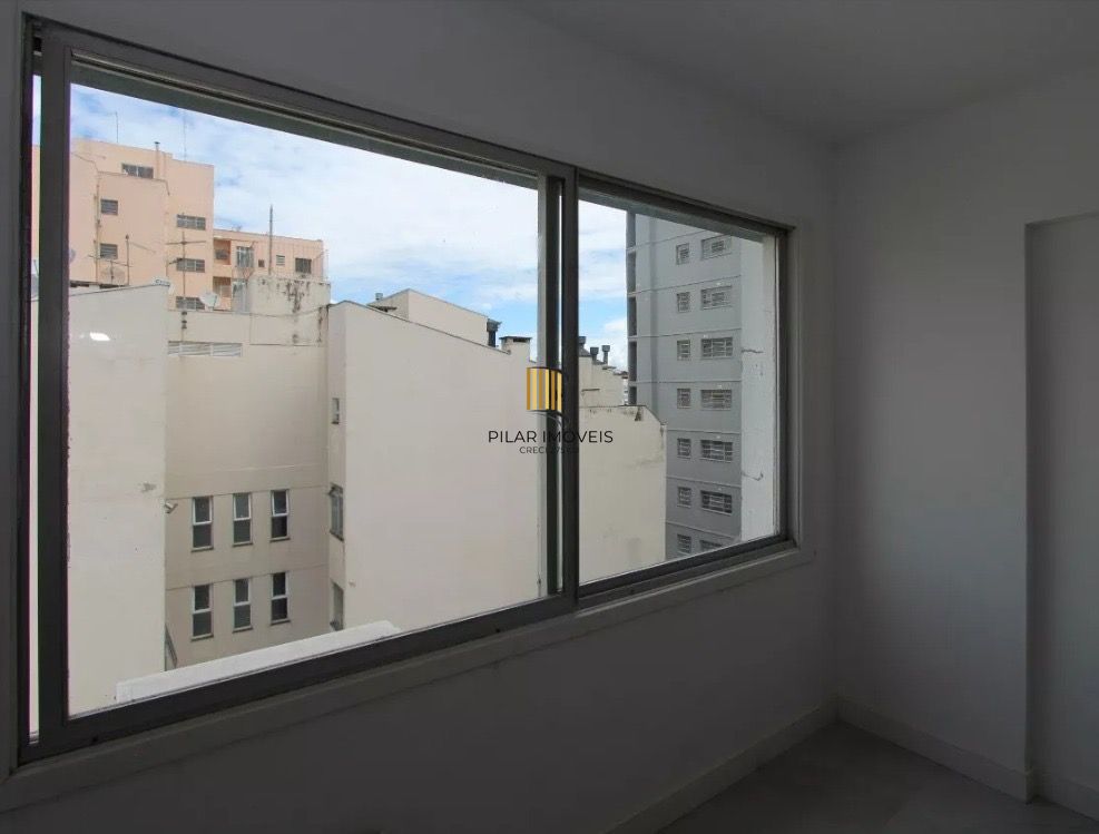 Apartamento de 1 quarto Condomínio Long Beach  na Andradas Centro Porto Alegre