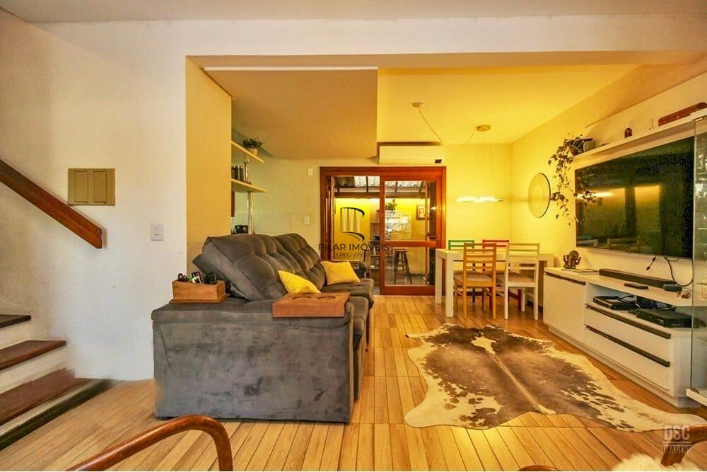 Casa com 3 Quartos 2 vagas cobertas, 155 m²  Bairro Espírito Santo Guarujá