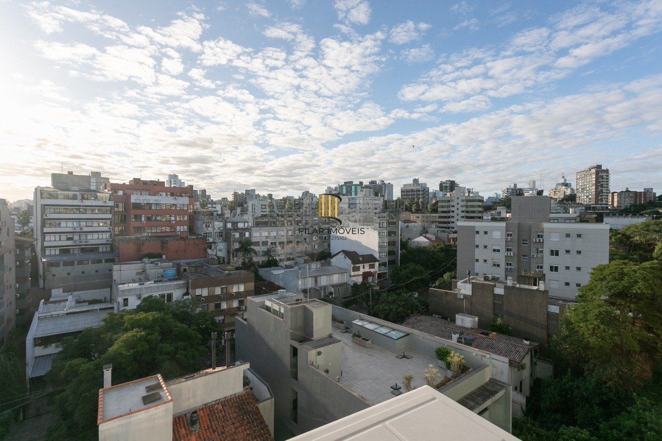 Apartamento semi mobiliado com 2 quartos de bairro Petrópolis