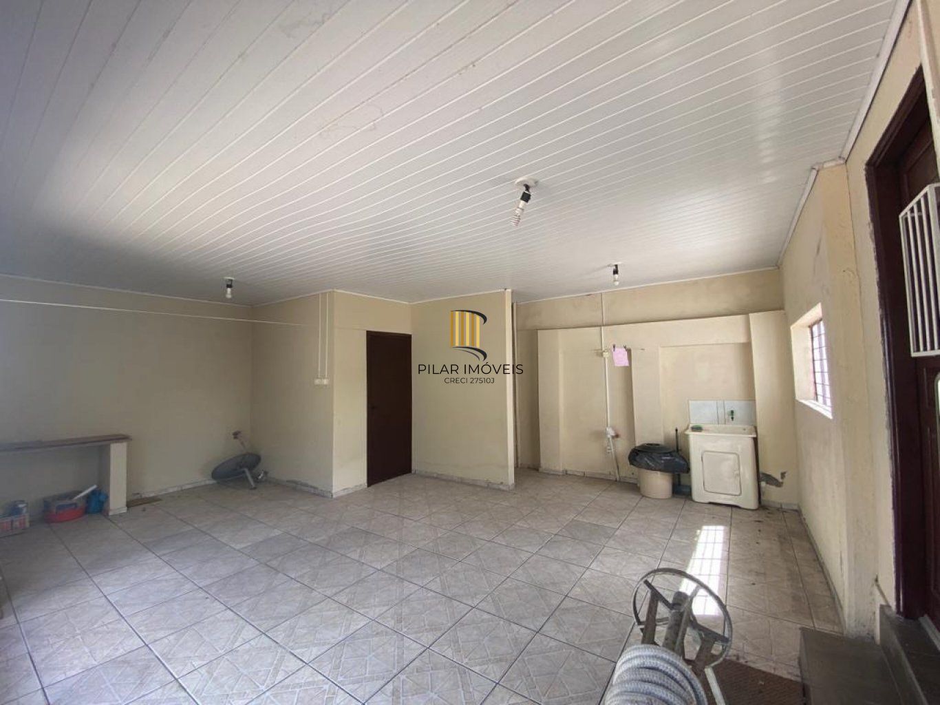 Casa com 2 quartos e 3 vagas no bairro Nossa Senhora das Graças