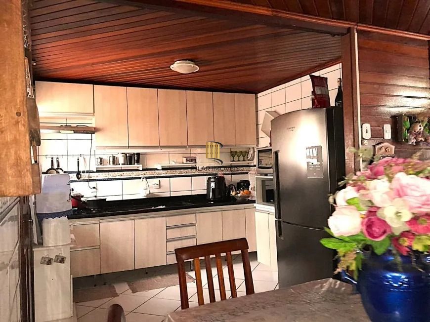 Casa com 3 Quartos e 3 banheiros à Venda, 387 m²