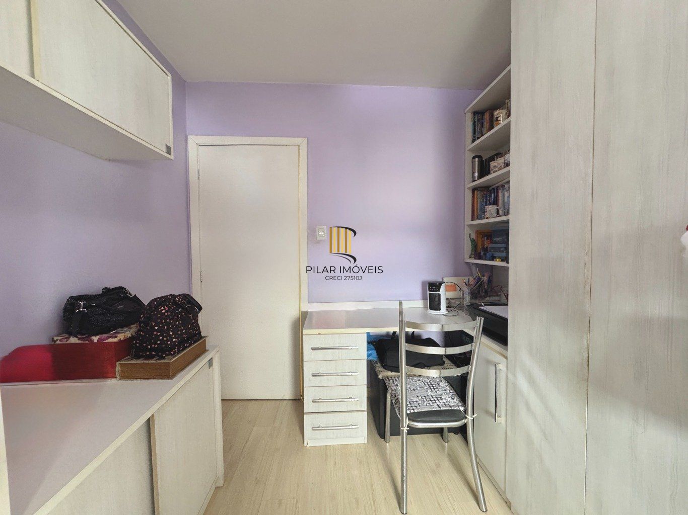 Apartamento com  2 dormitórios e com 1 vaga de garagem em Canoas.