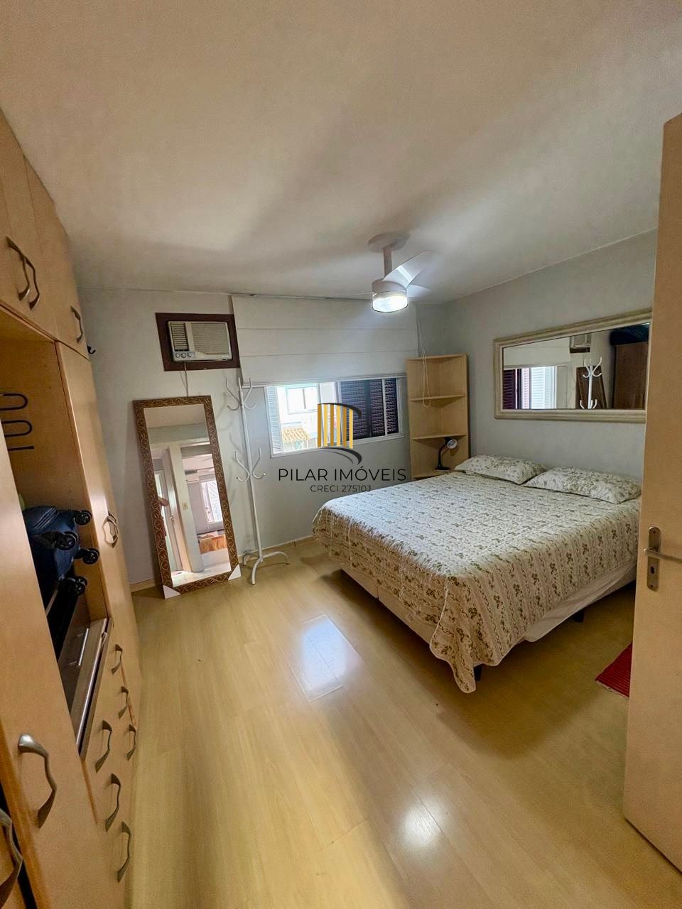 Casa em Condomínio com 3 quartos, 2 vagas e 79.59m²  Humaitá, Porto Alegre