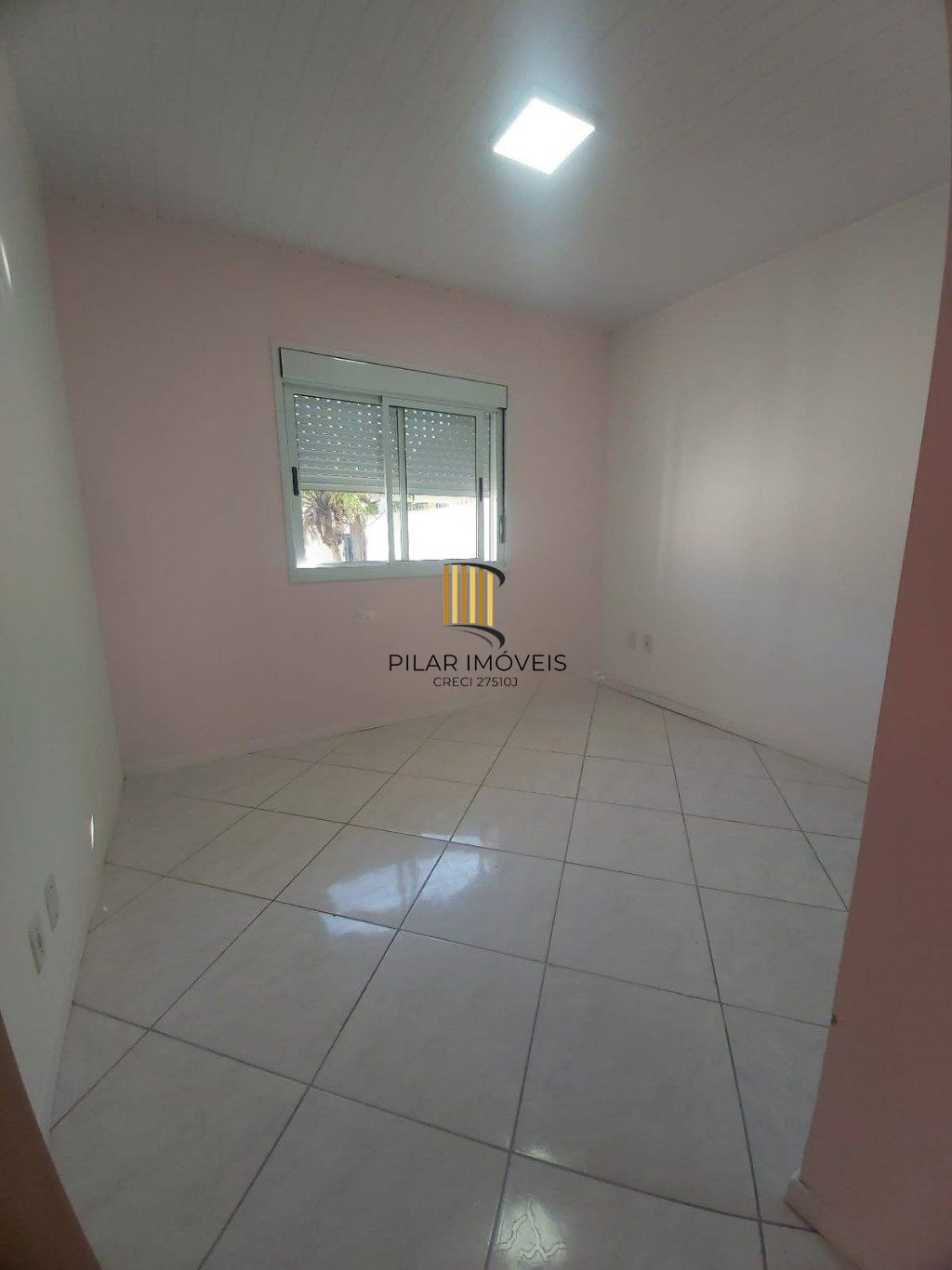 Casa à venda com 2 quartos 75 m² na Hipica