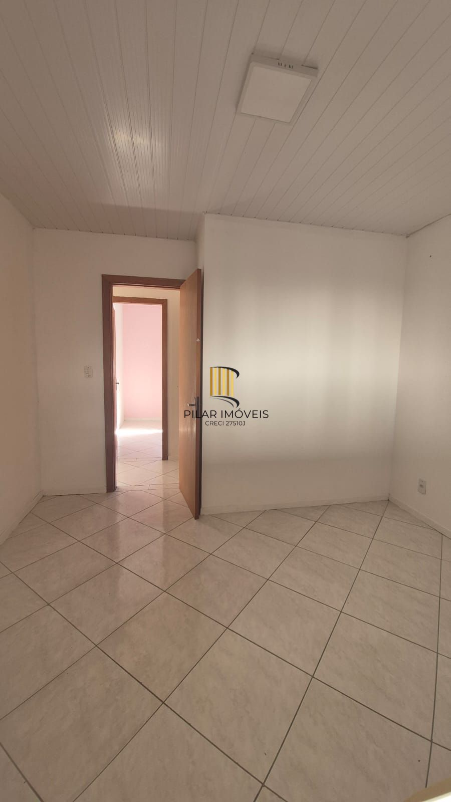 Casa à venda com 2 quartos 75 m² na Hipica