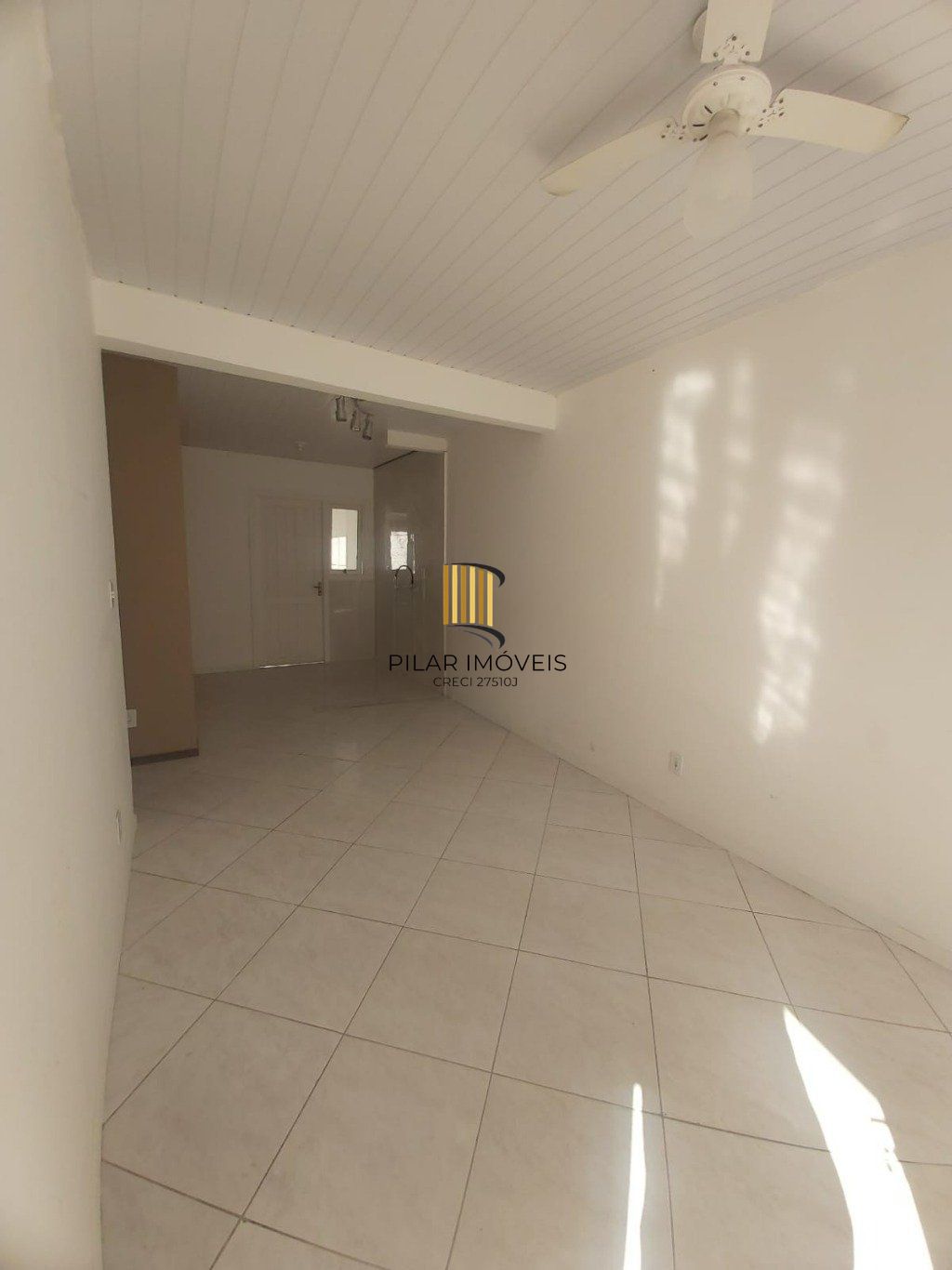 Casa à venda com 2 quartos 75 m² na Hipica