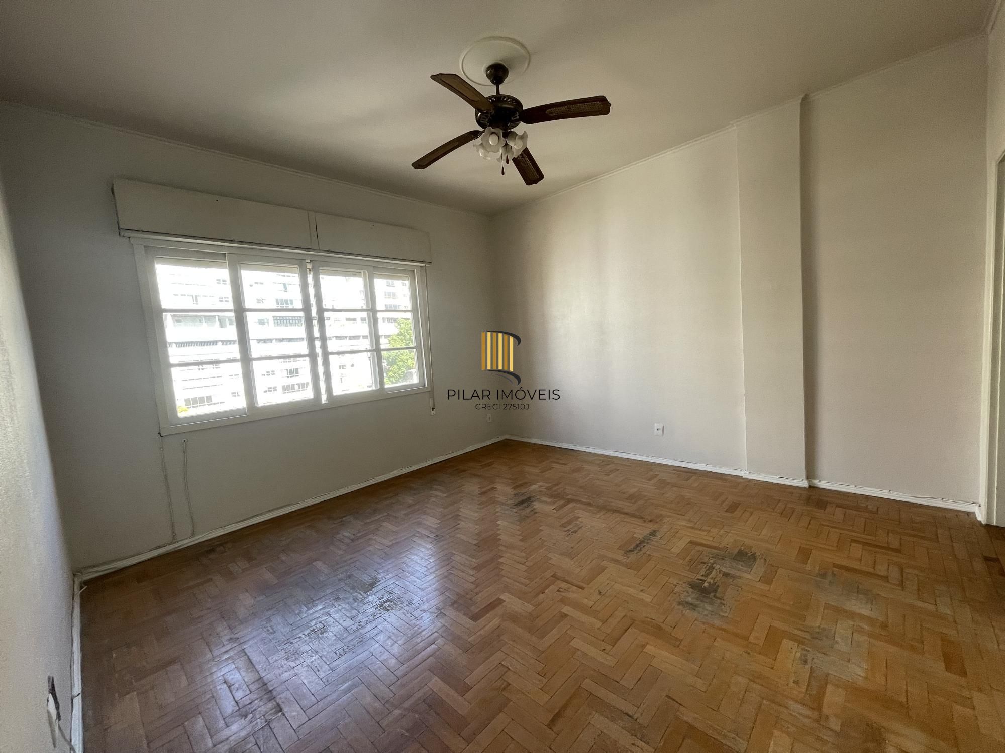 Apartamento 2 dormitórios com dependência 70m2 Moinhos de Vento Av. Cristóvão