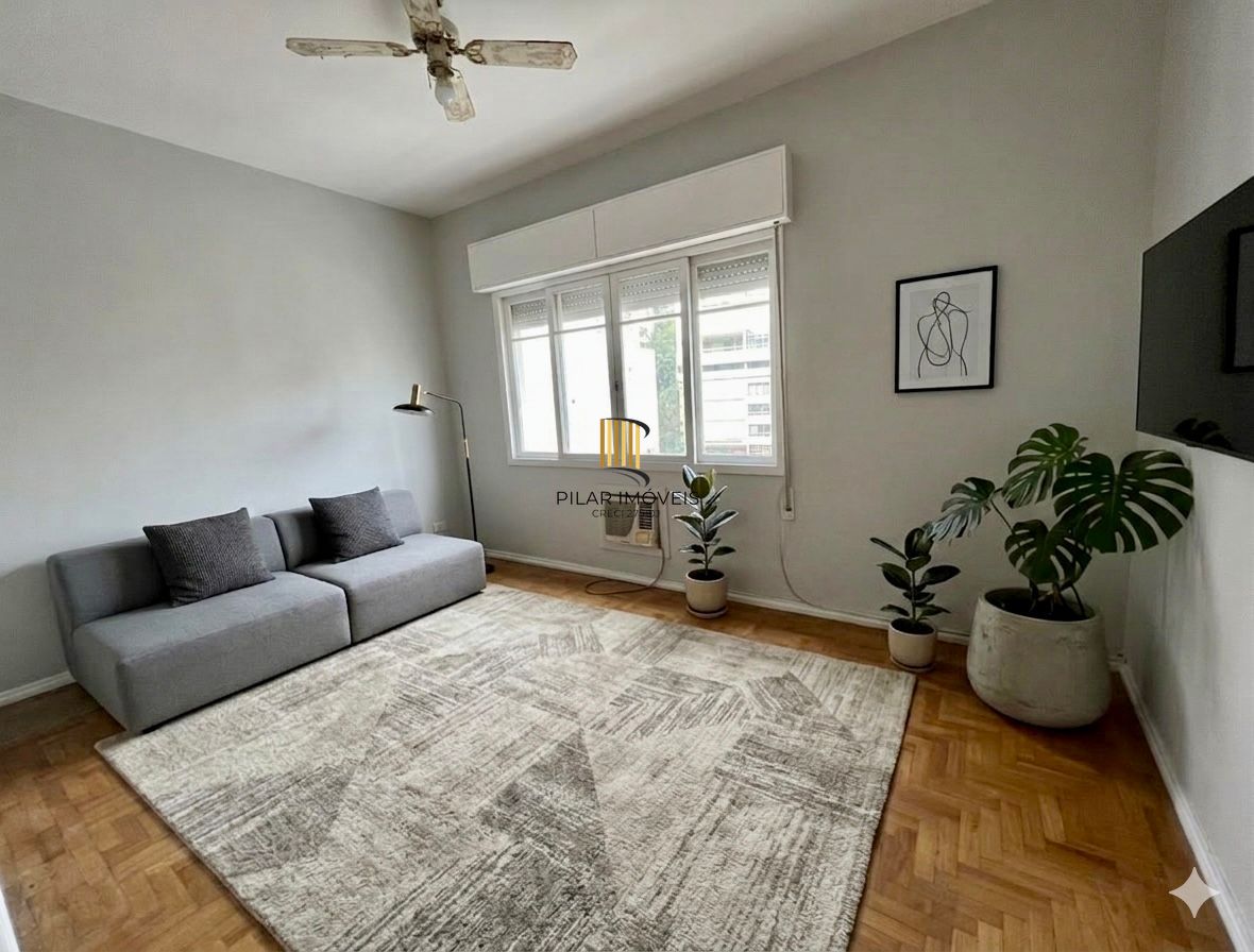 Apartamento 2 dormitórios com dependência 70m2 Moinhos de Vento Av. Cristóvão - Pilar Imóveis