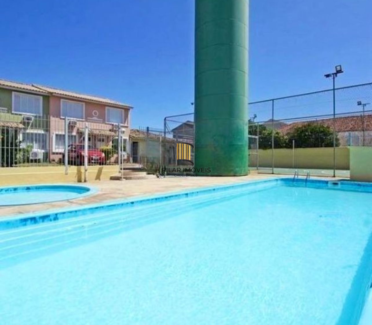 Casa com 2 Quartos e 1 banheiro à Venda, 91 m² Sarandi por R$ 250mil