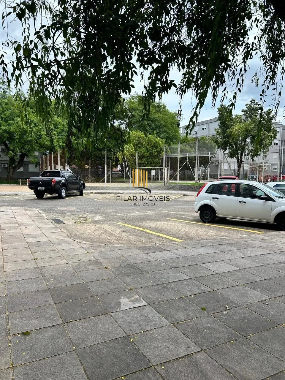 Apartamento 2 Dormitórios com Vaga no Sarandi